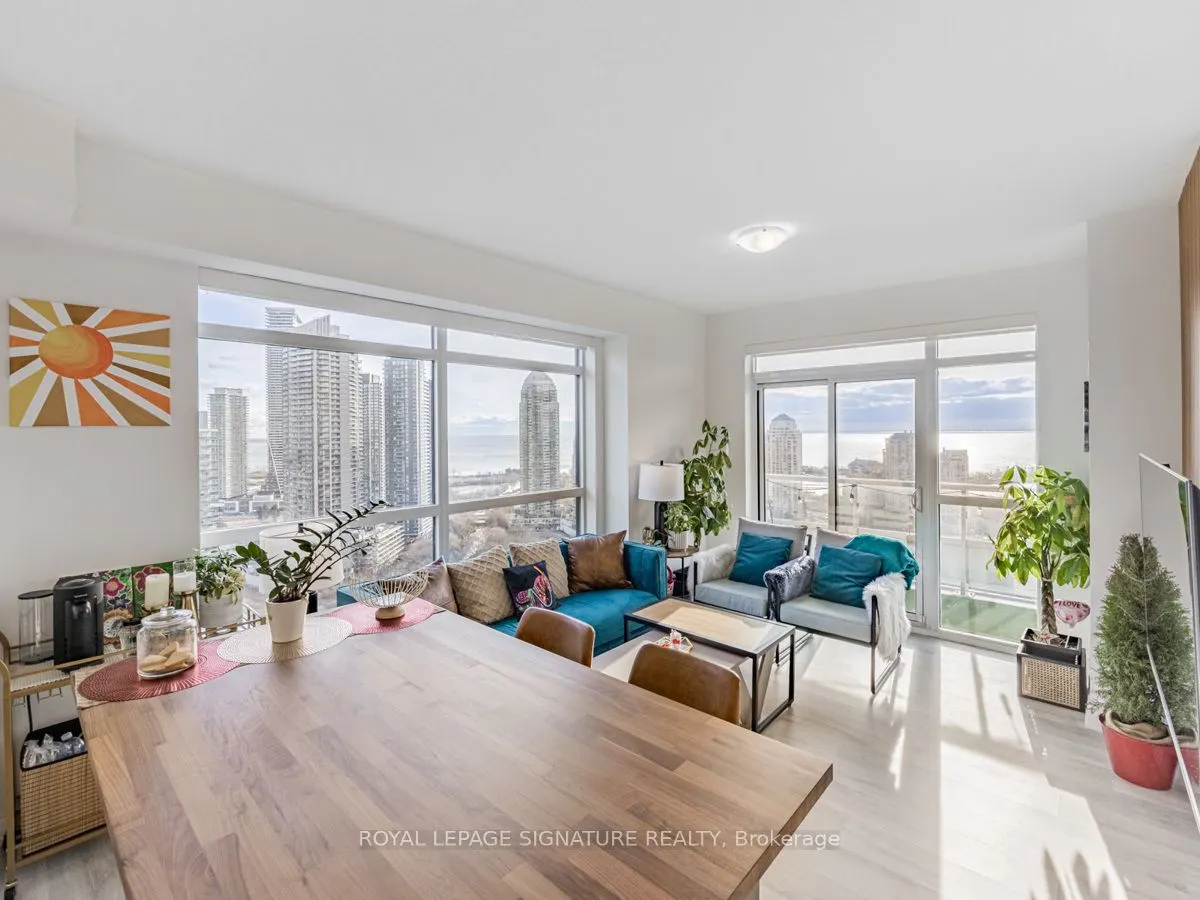 251 Manitoba Street #2704