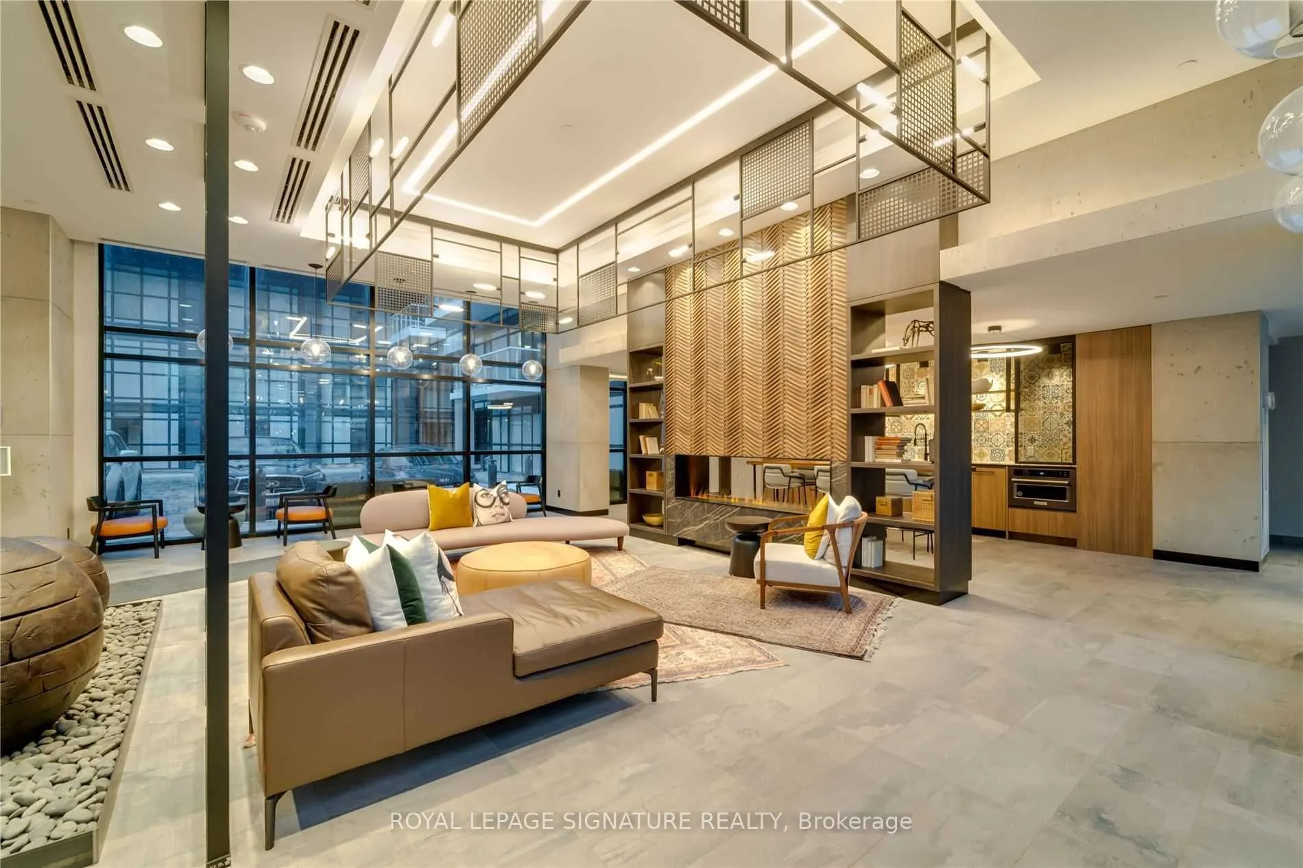 251 Manitoba Street #2704