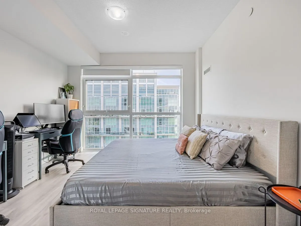 251 Manitoba Street #2704