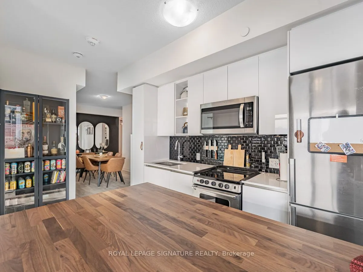 251 Manitoba Street #2704
