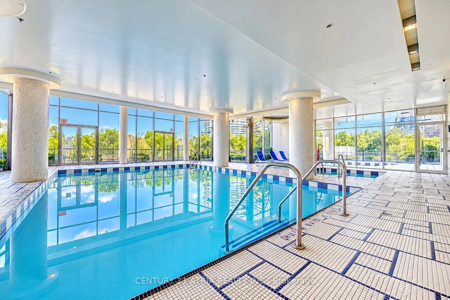 88 Park Lawn Road #1806