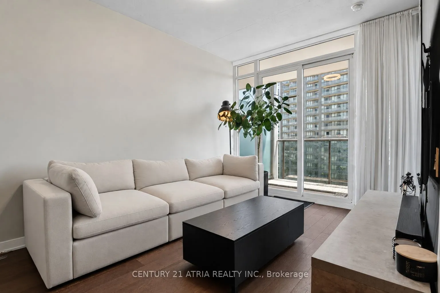 88 Park Lawn Road #1806