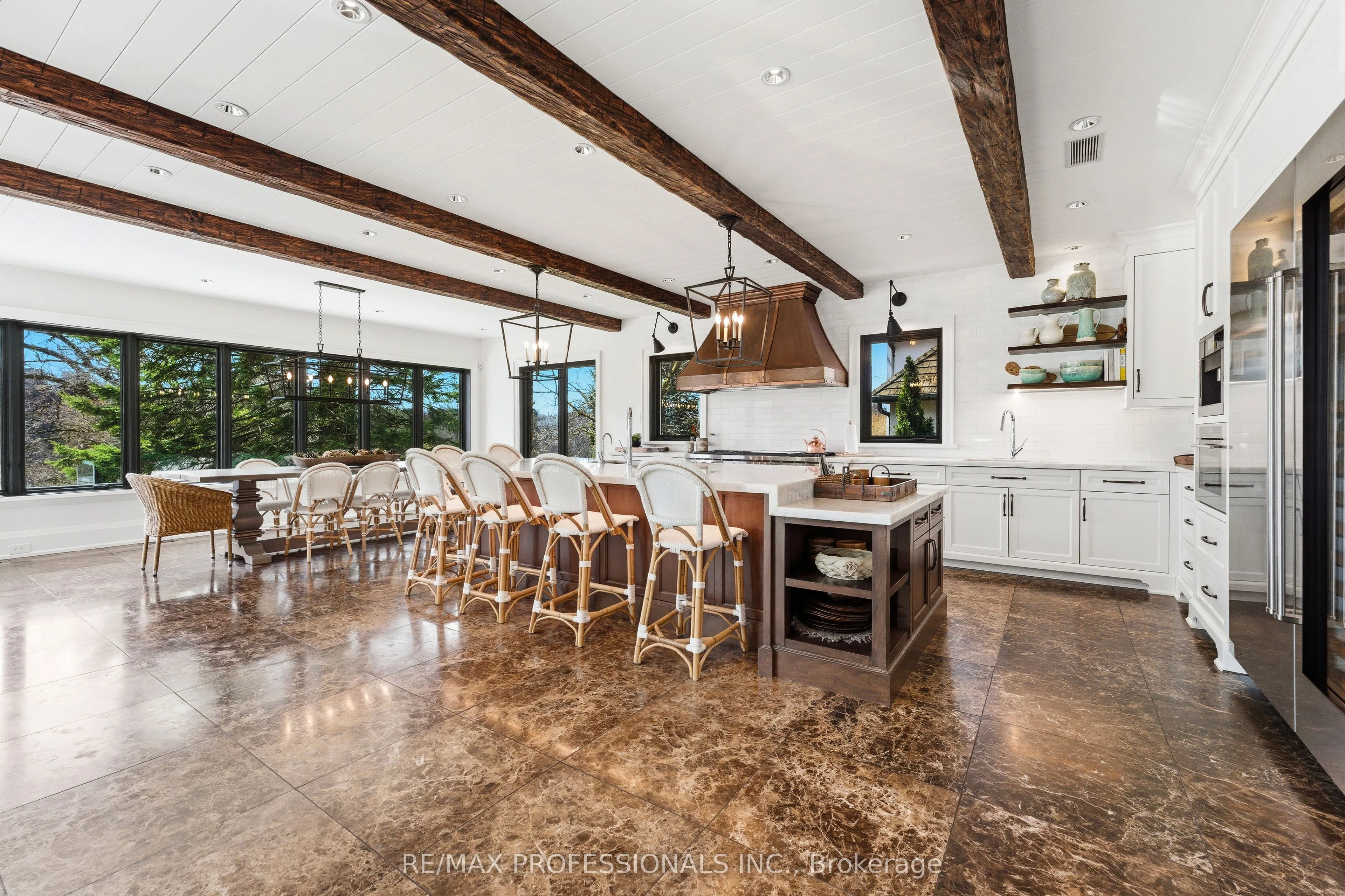 23 Riverside Crescent