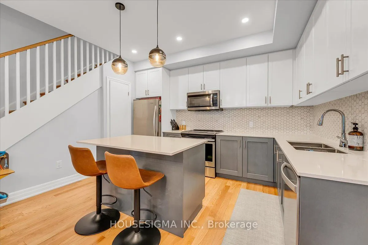 1190 Cawthra Road #606