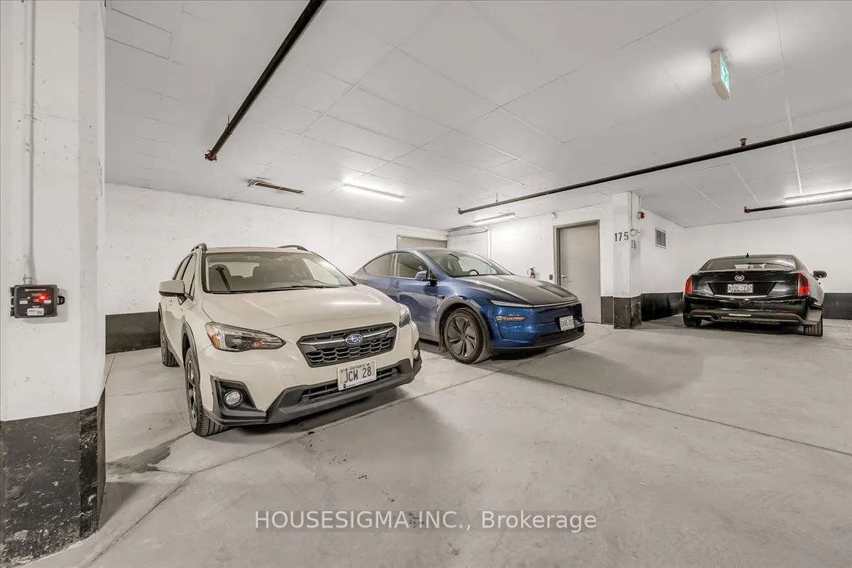 1190 Cawthra Road #606