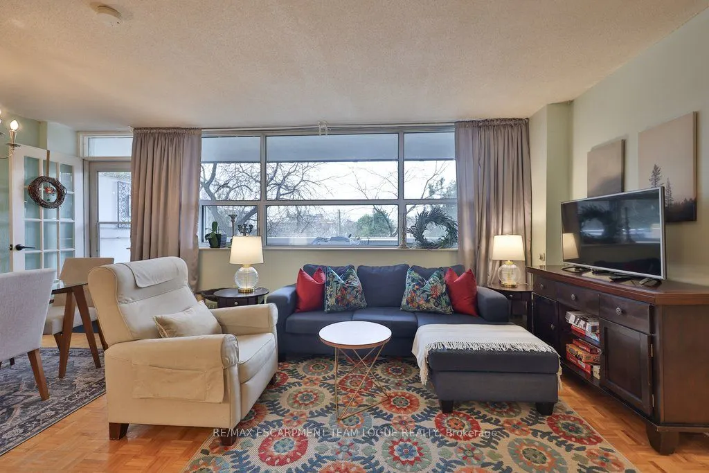 2263 Marine Drive #301