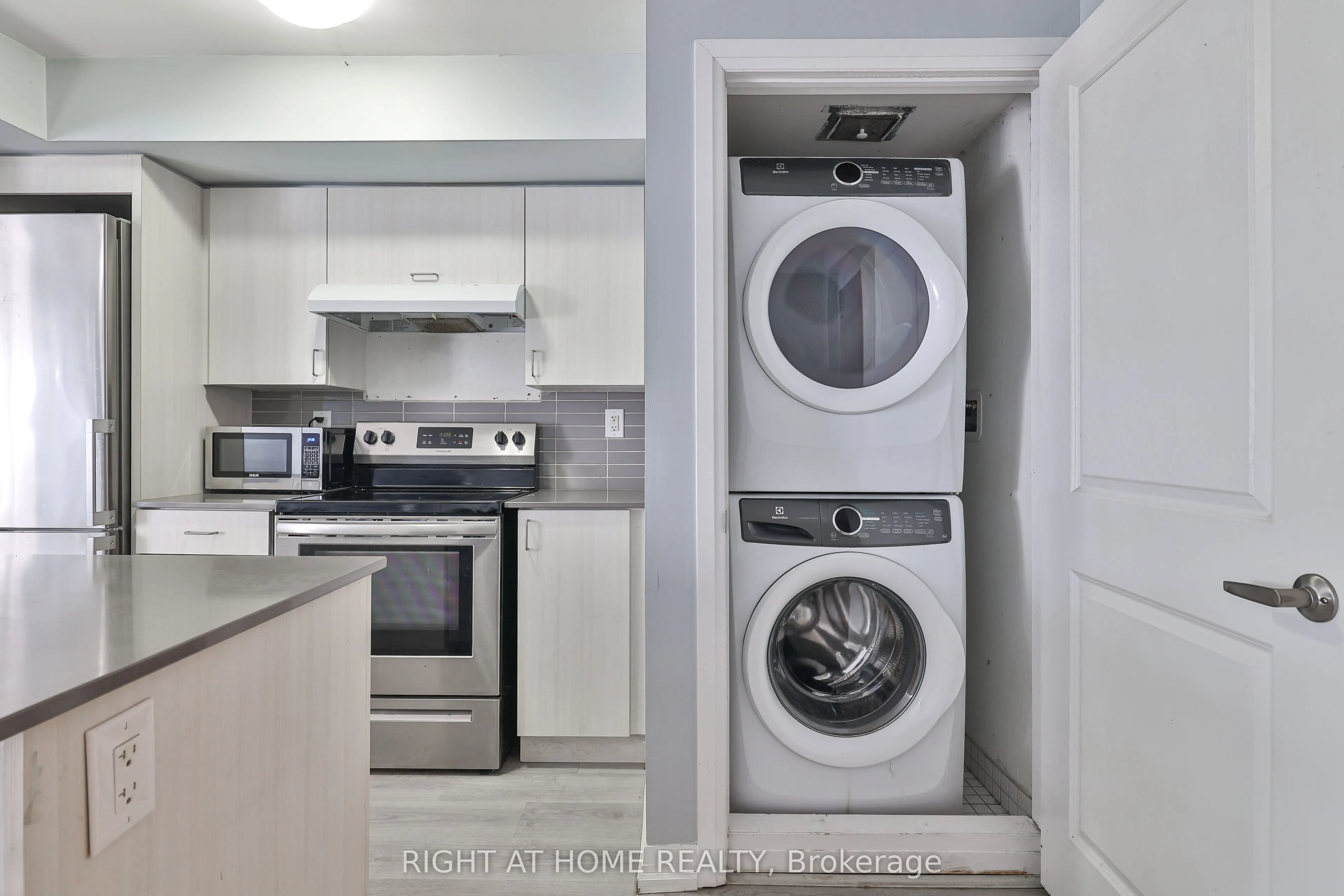 155 William Duncan Road #5
