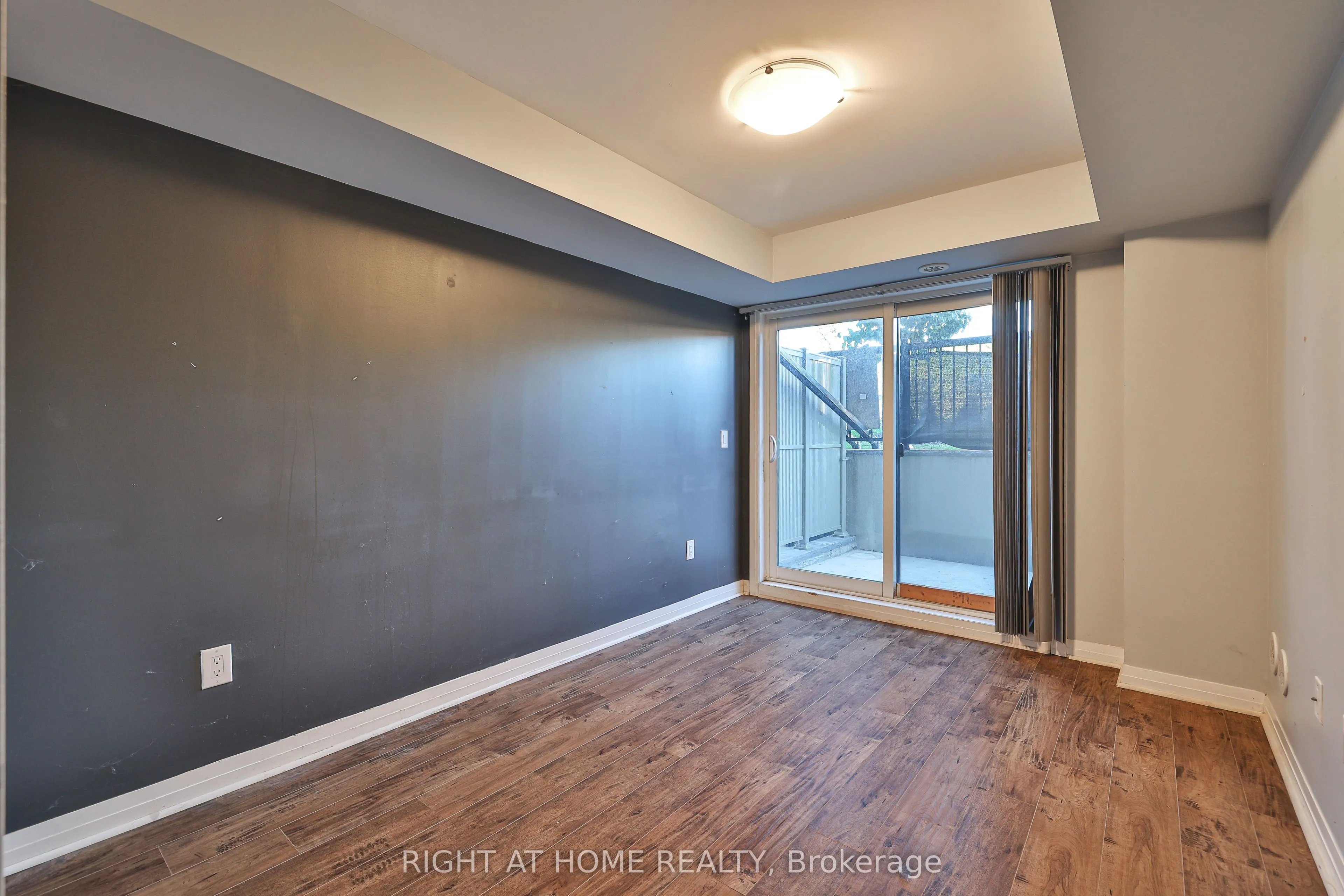 155 William Duncan Road #5