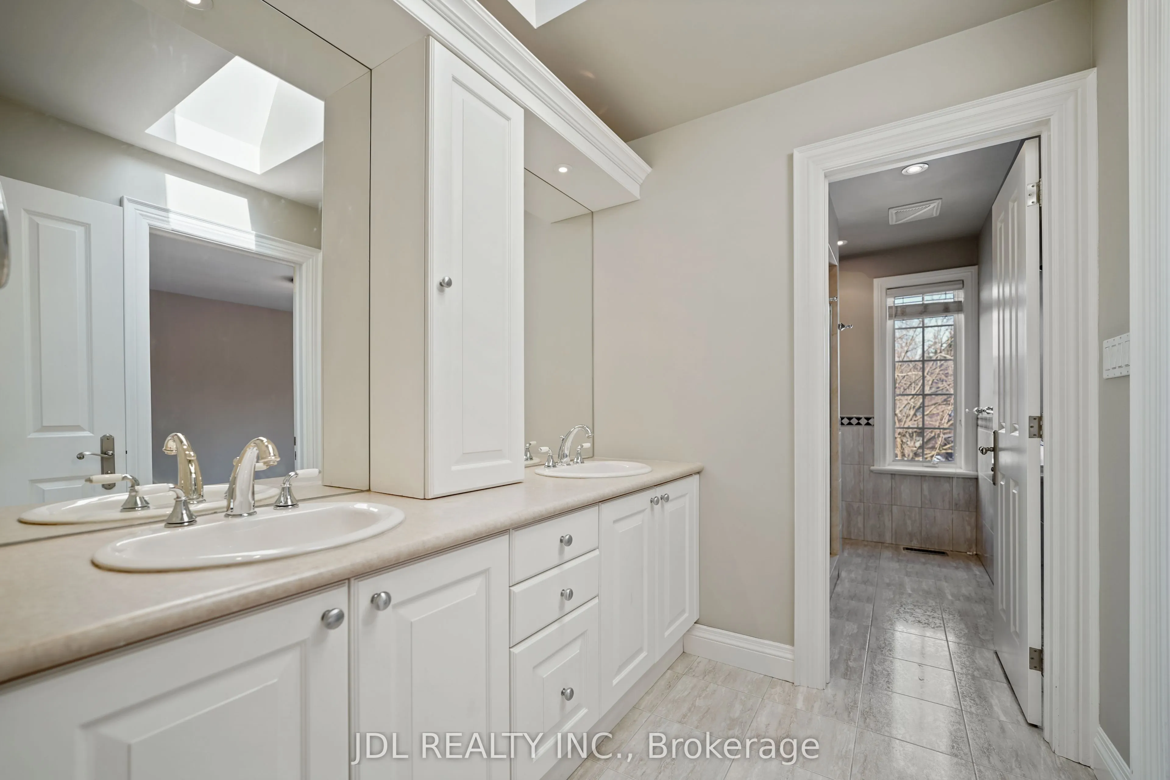 1283 Lindburgh Court