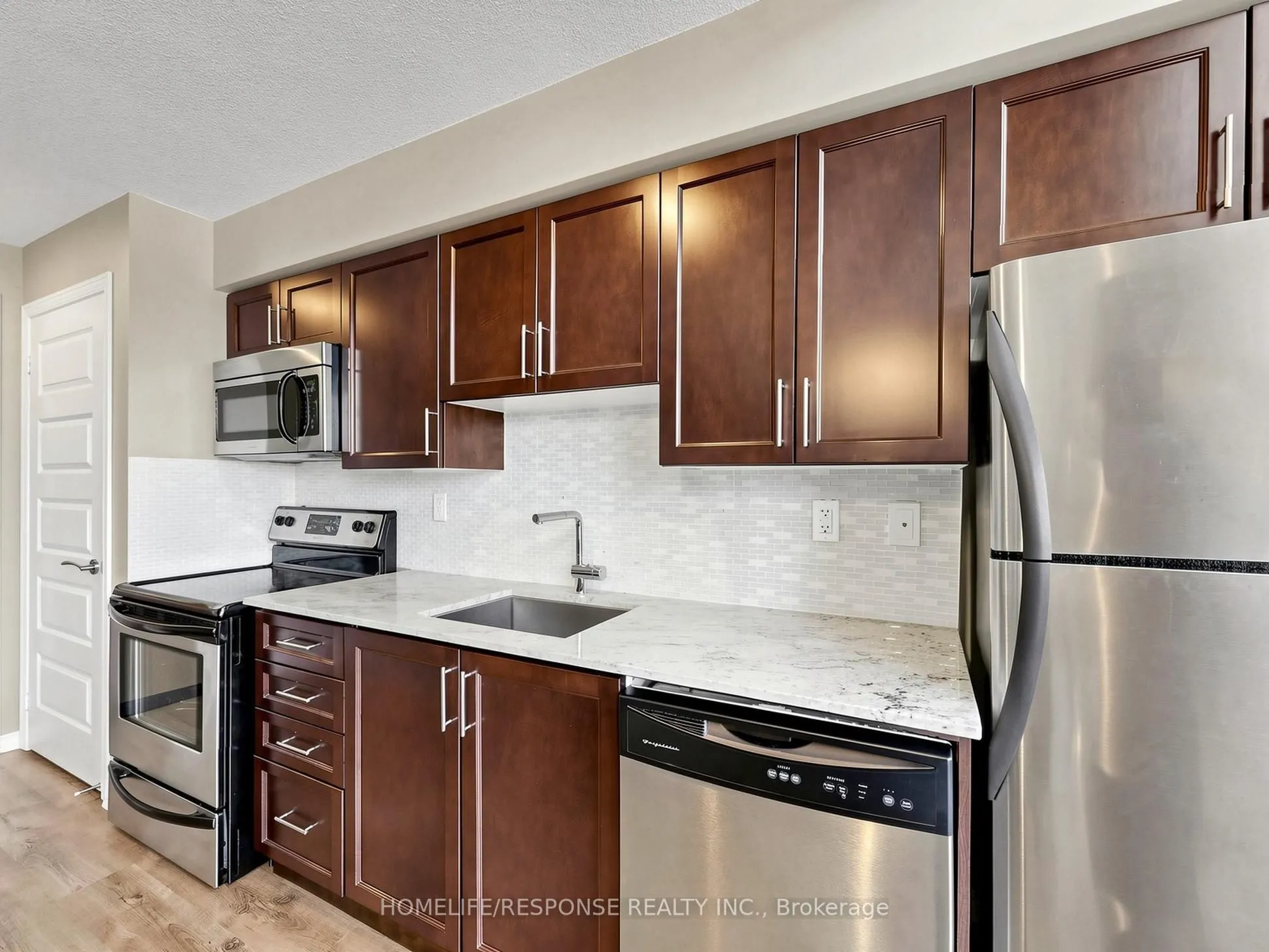 215 QUEEN Street E #225