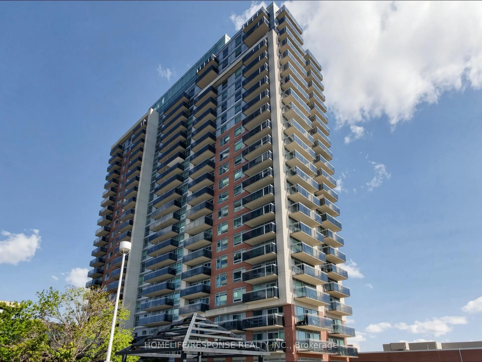 215 QUEEN Street E #225