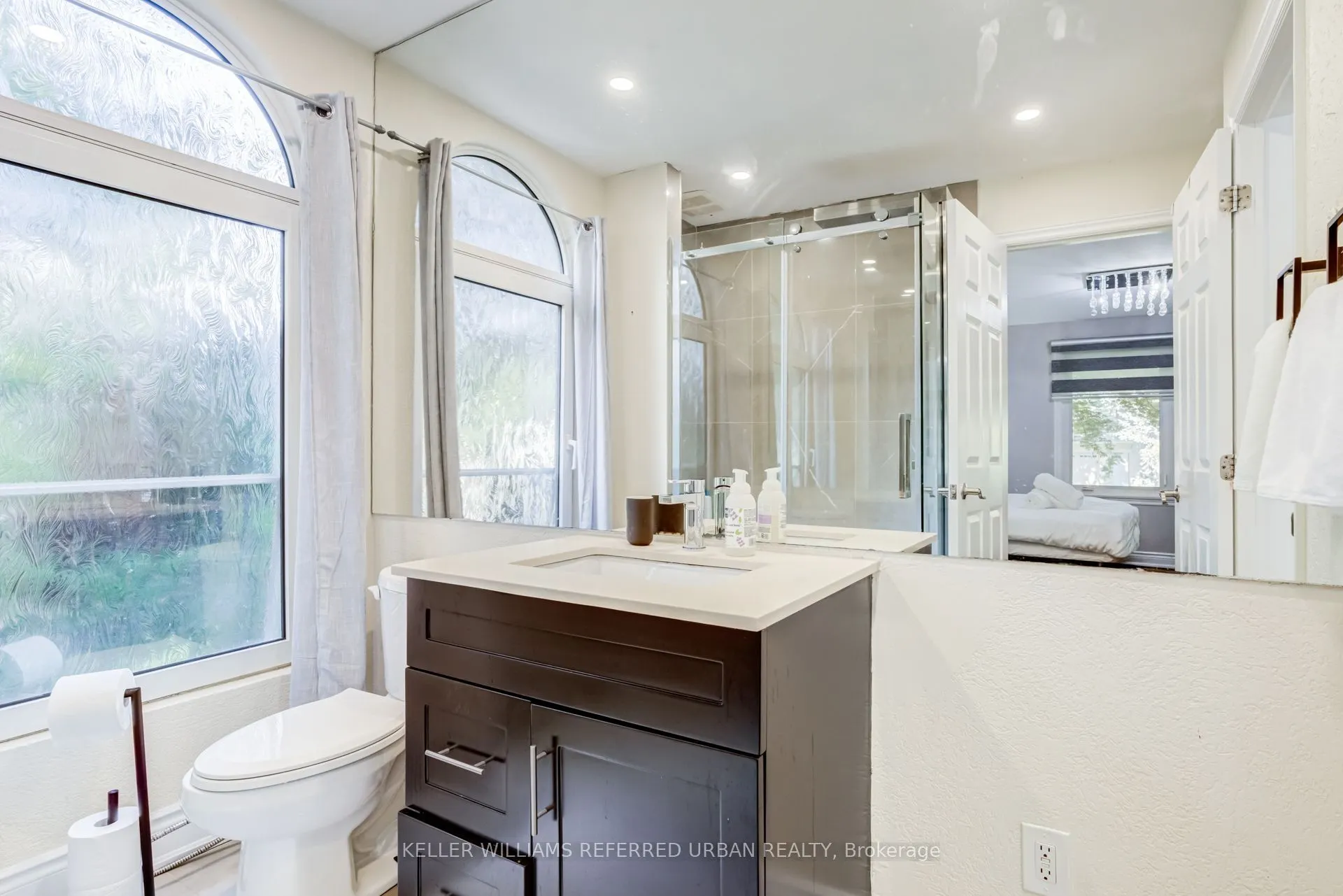 876 Parkland Avenue