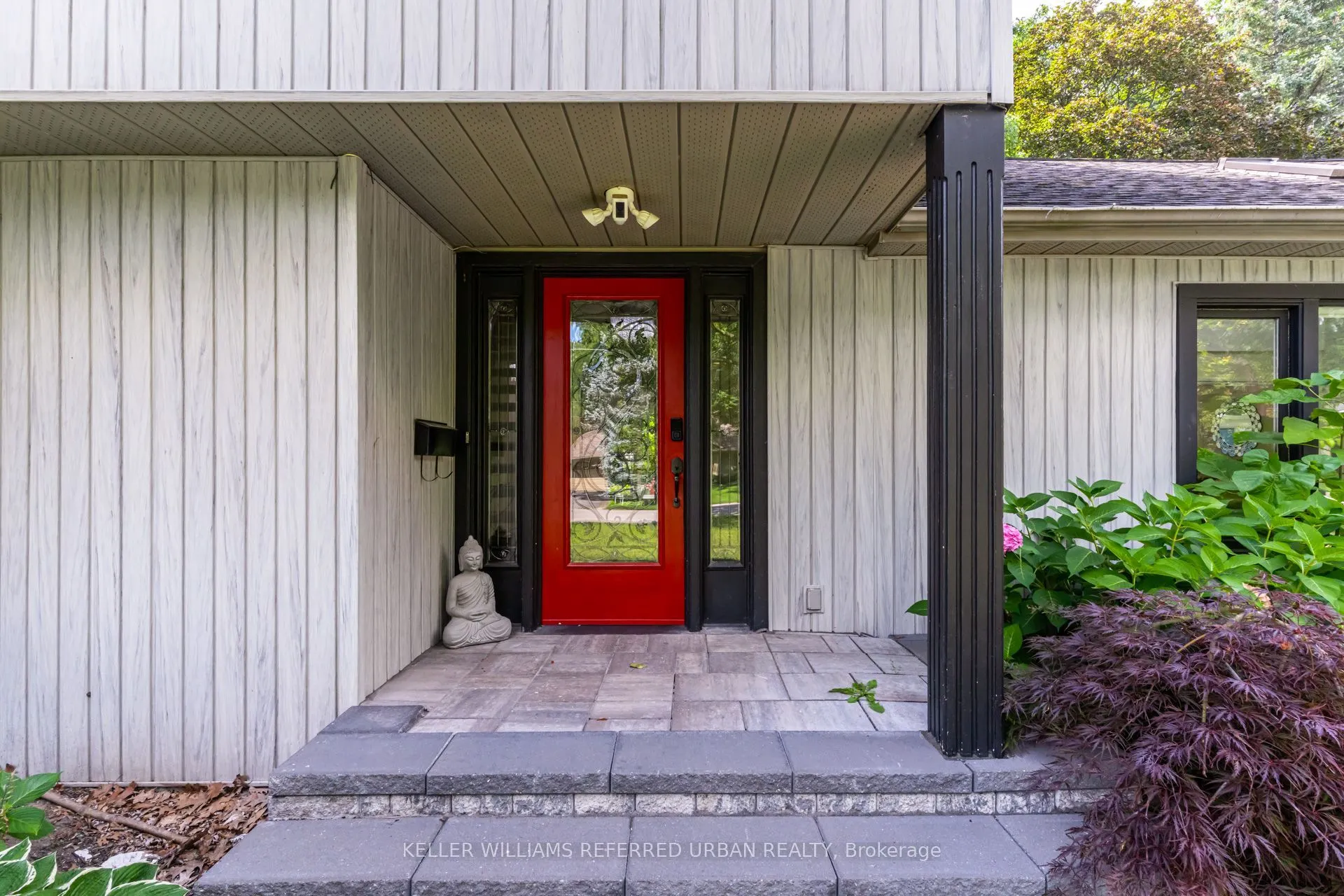 876 Parkland Avenue