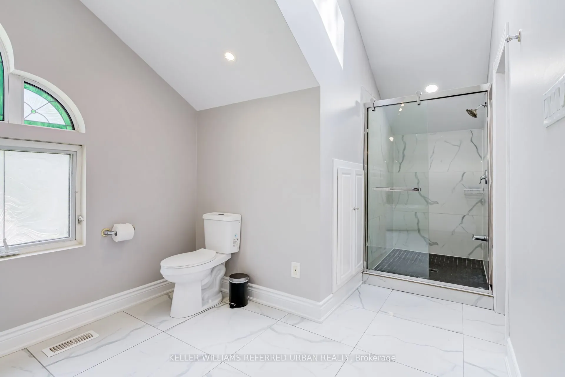 876 Parkland Avenue