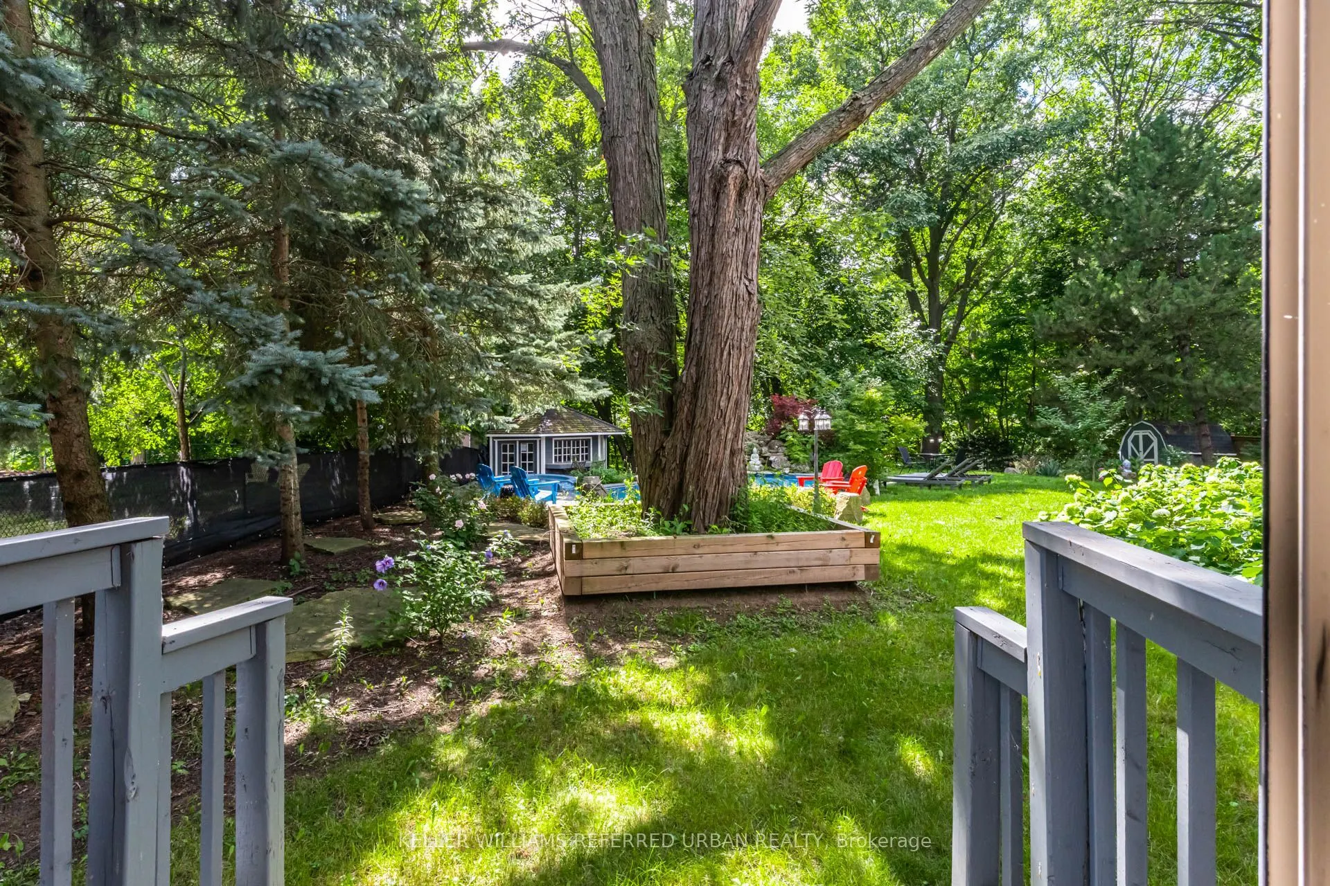 876 Parkland Avenue