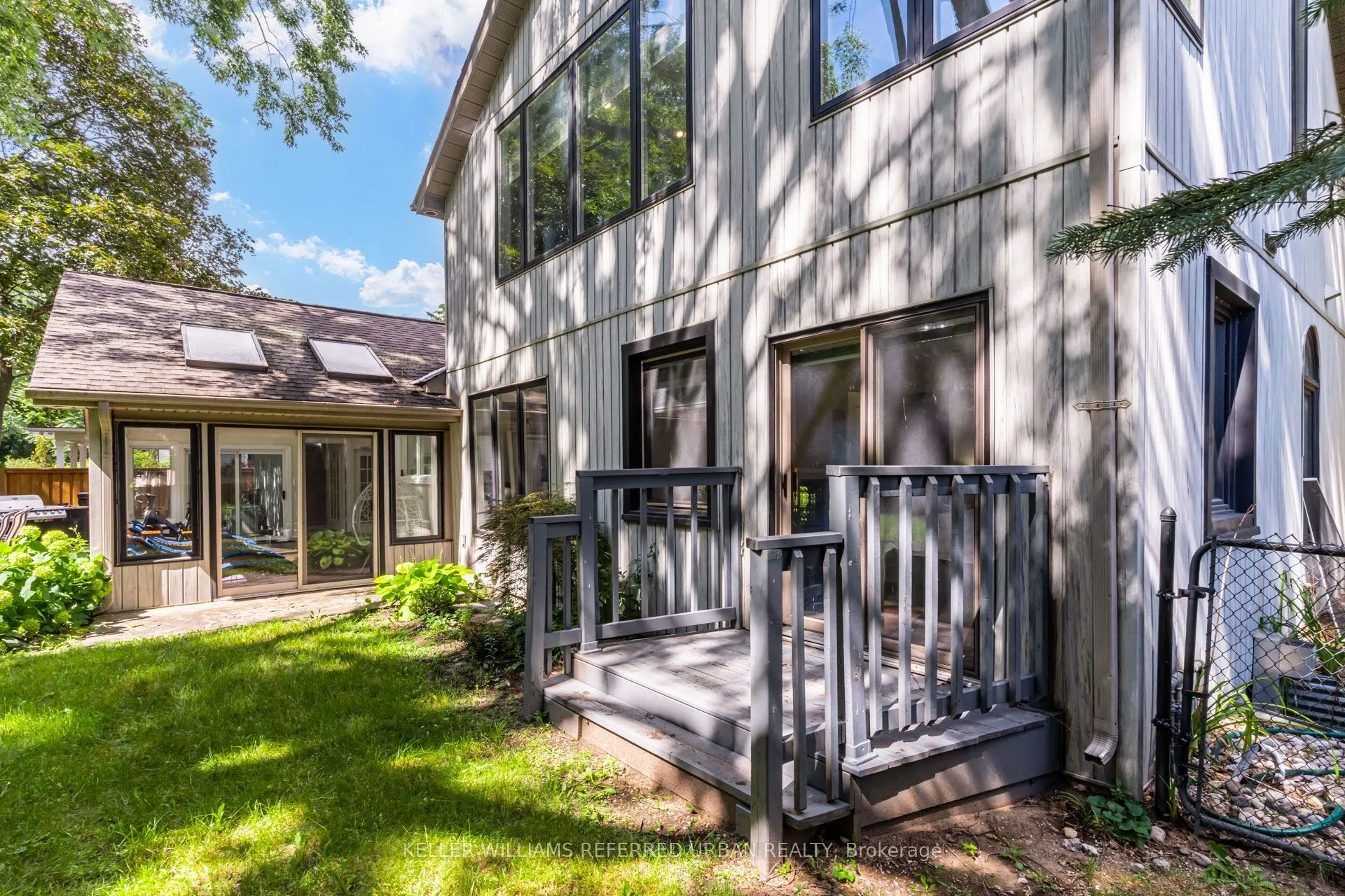 876 Parkland Avenue