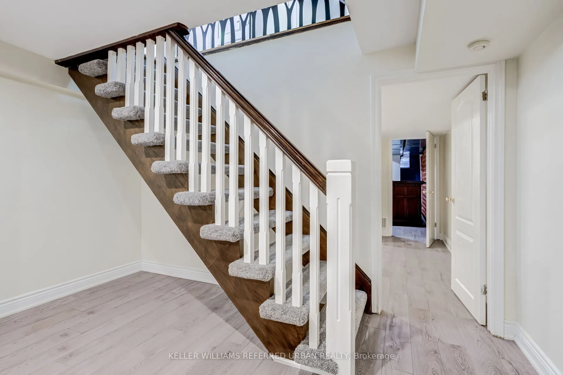 876 Parkland Avenue