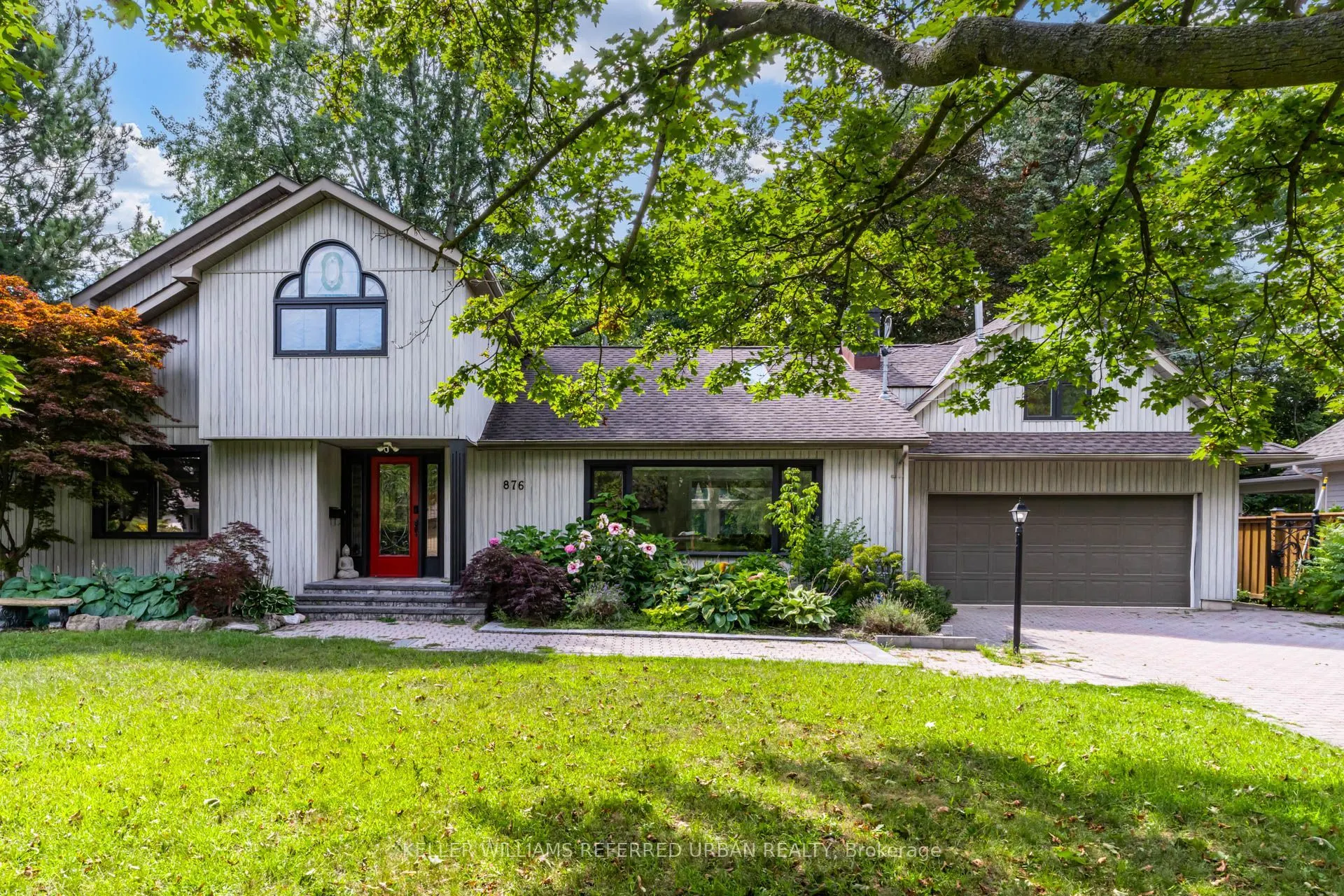 876 Parkland Avenue