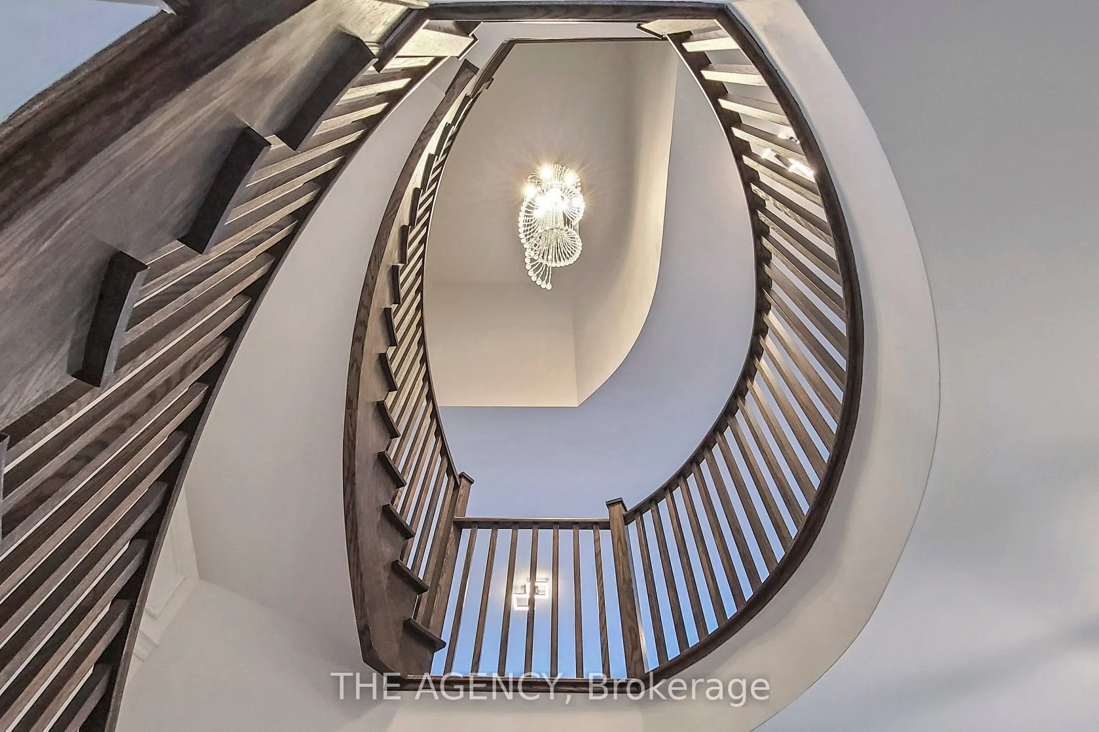7 Kipling Grove Court