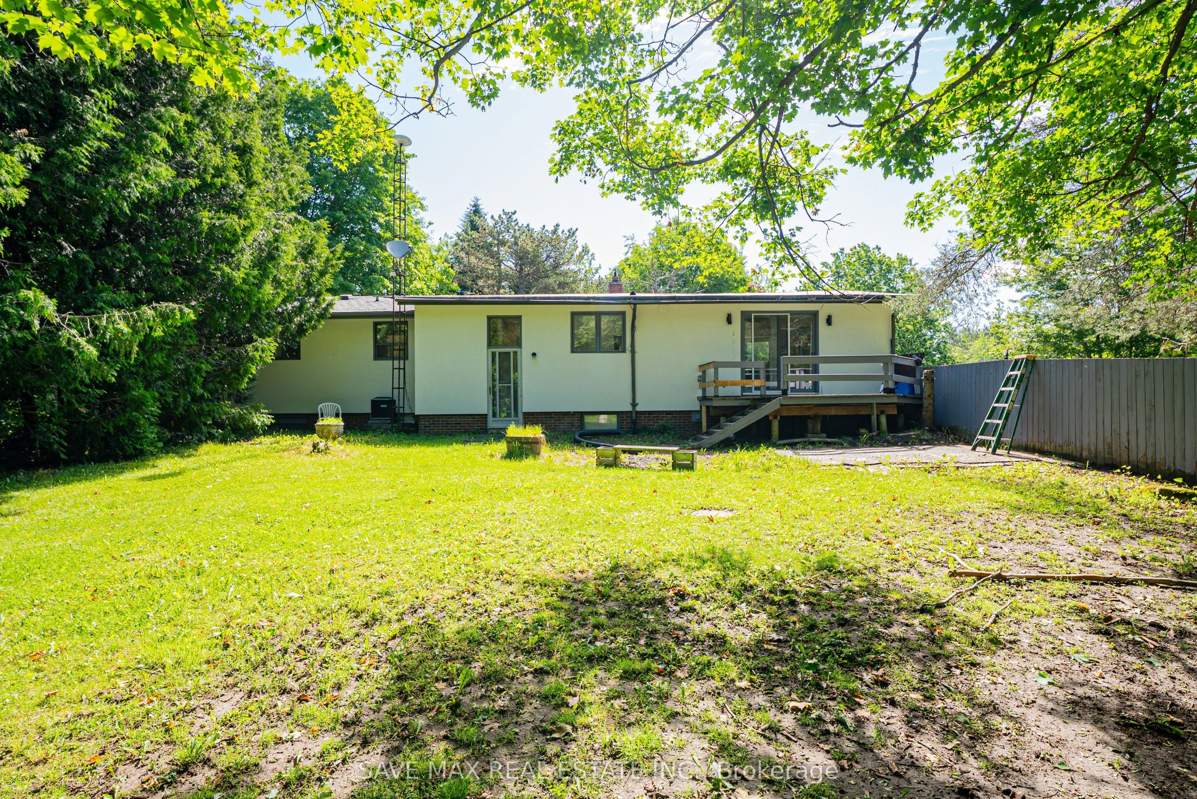 5812 Beech Grove Side Road