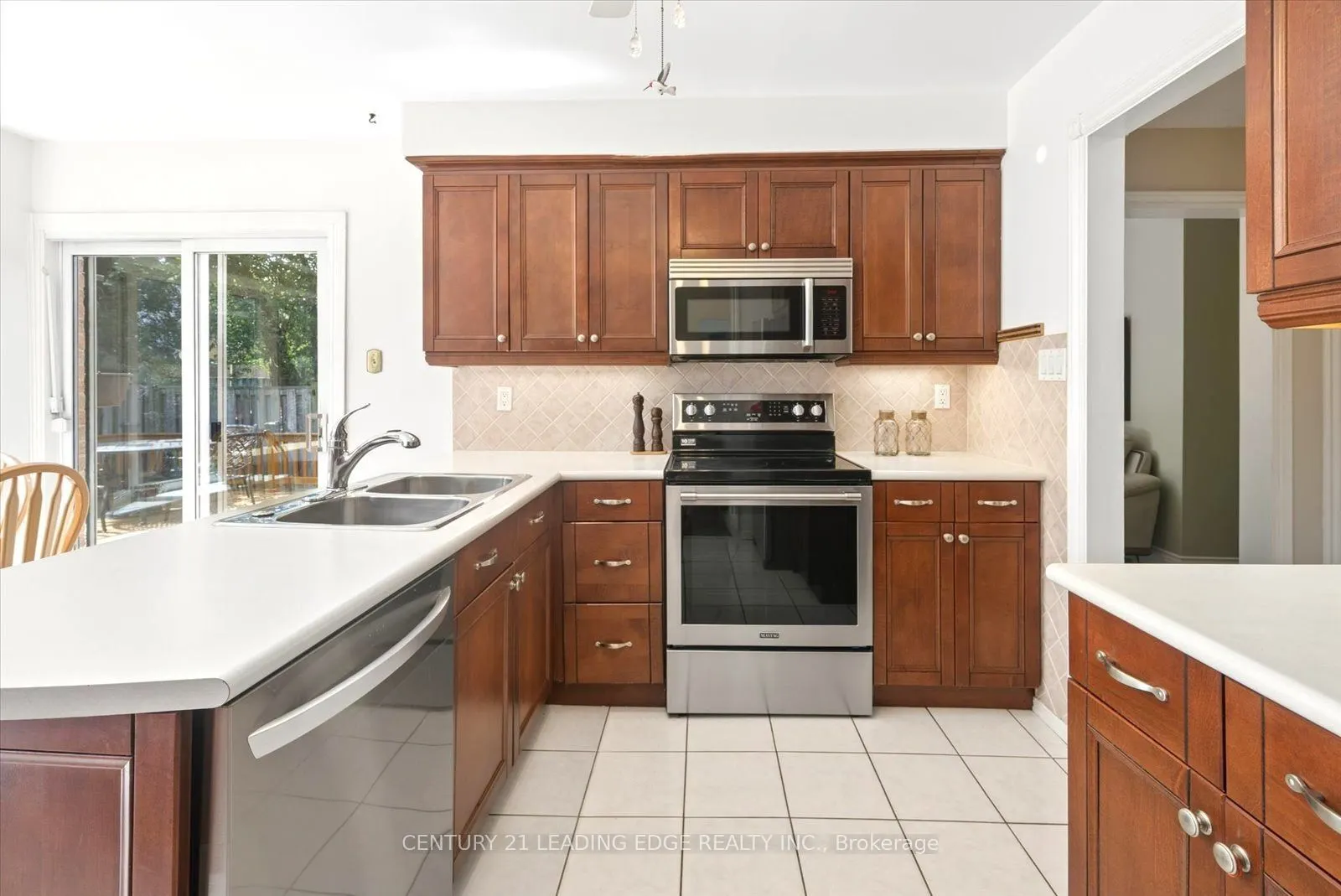 3074 Tours Road