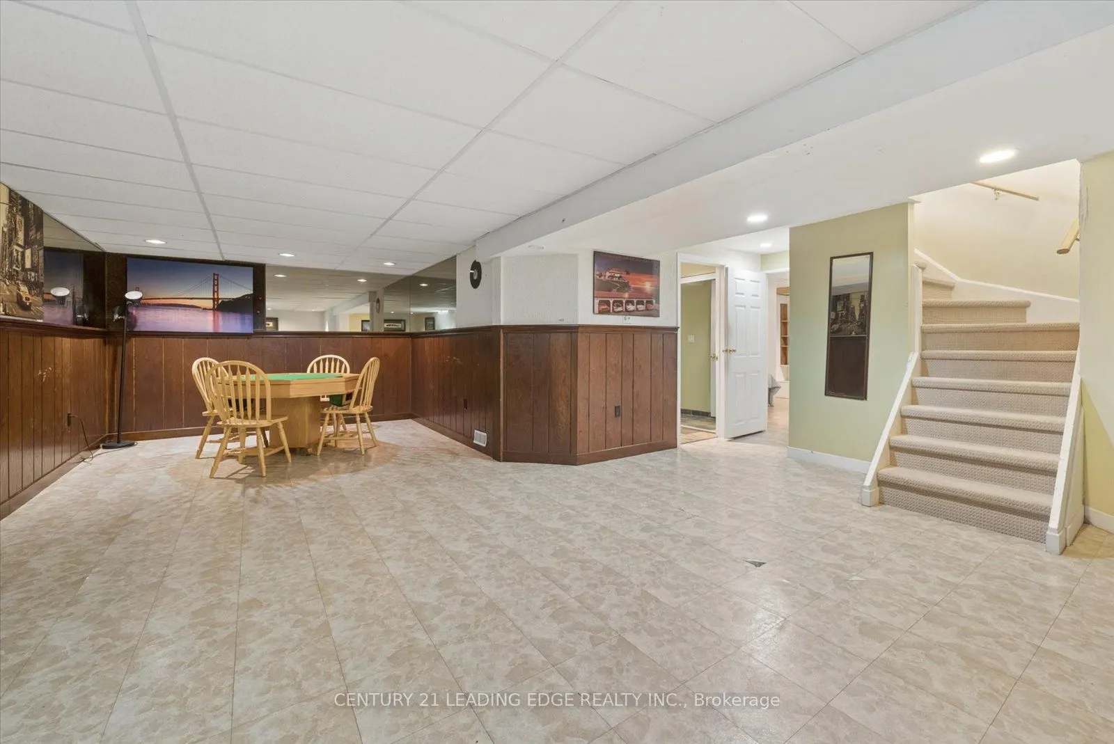 3074 Tours Road