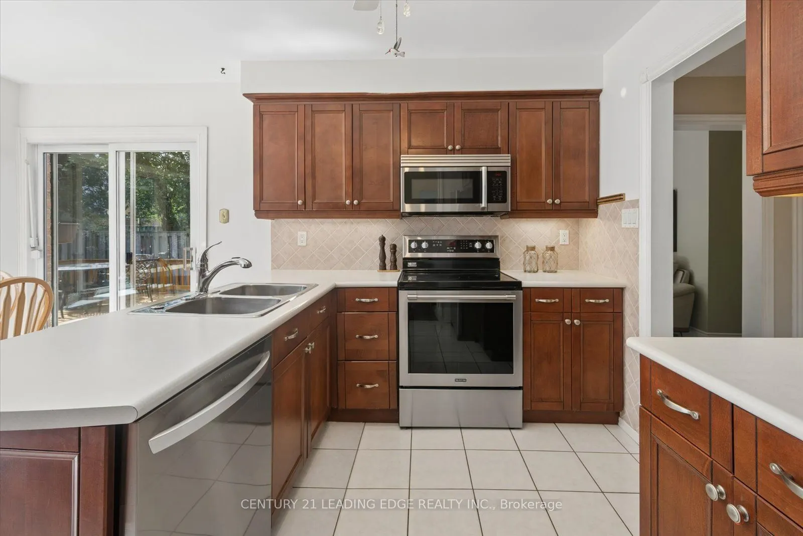 3074 Tours Road