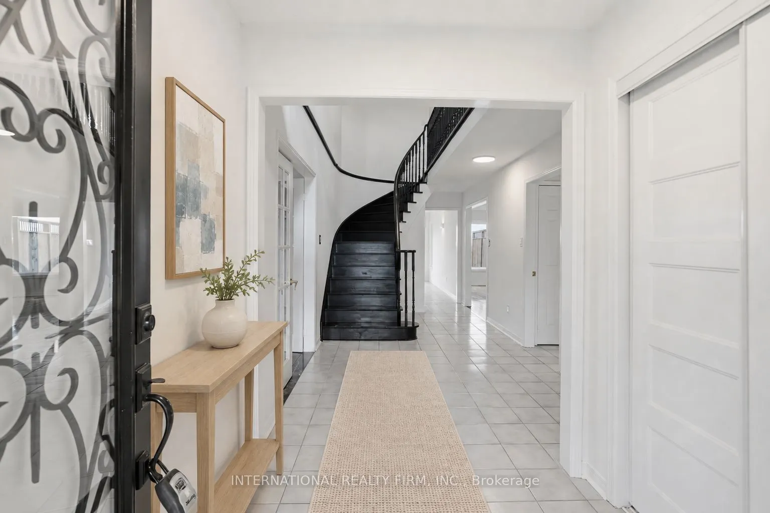 48 De Rose Avenue
