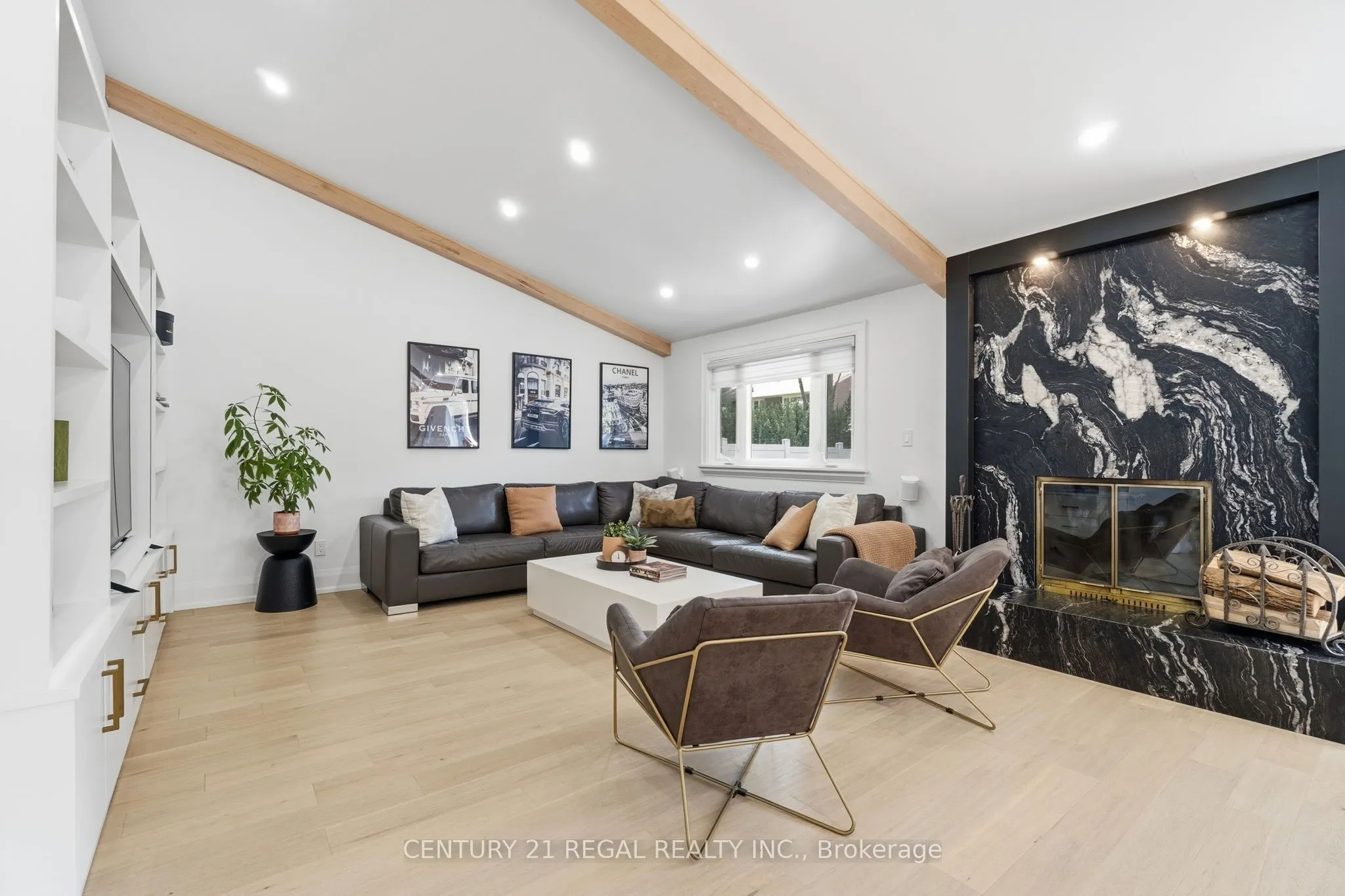 3308 Grassfire Crescent