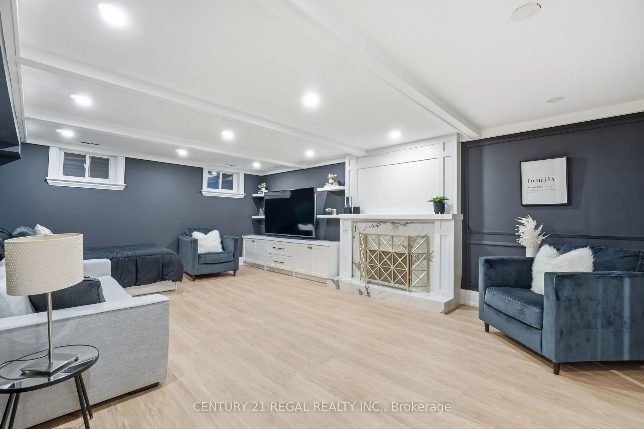 3308 Grassfire Crescent