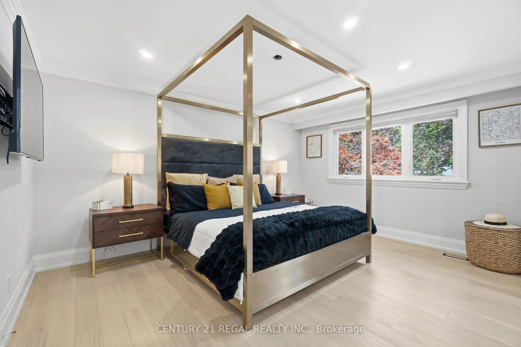 3308 Grassfire Crescent