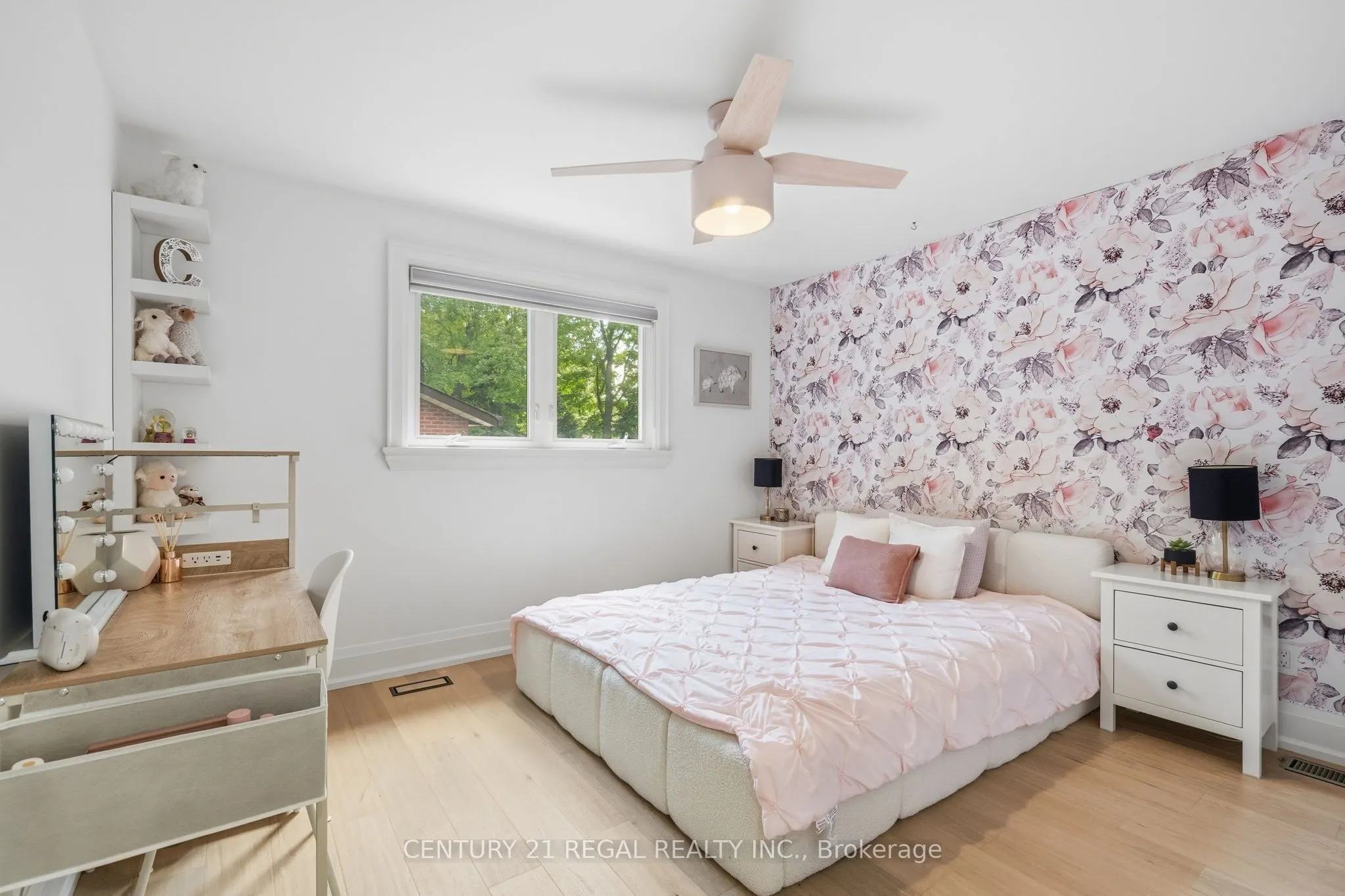 3308 Grassfire Crescent