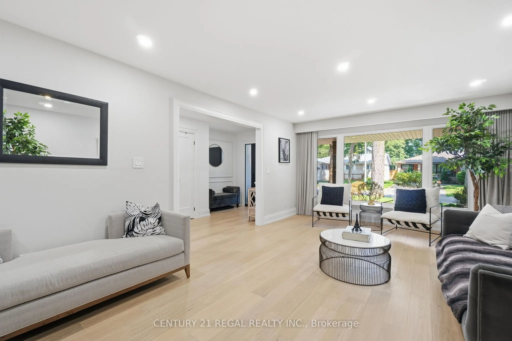 3308 Grassfire Crescent