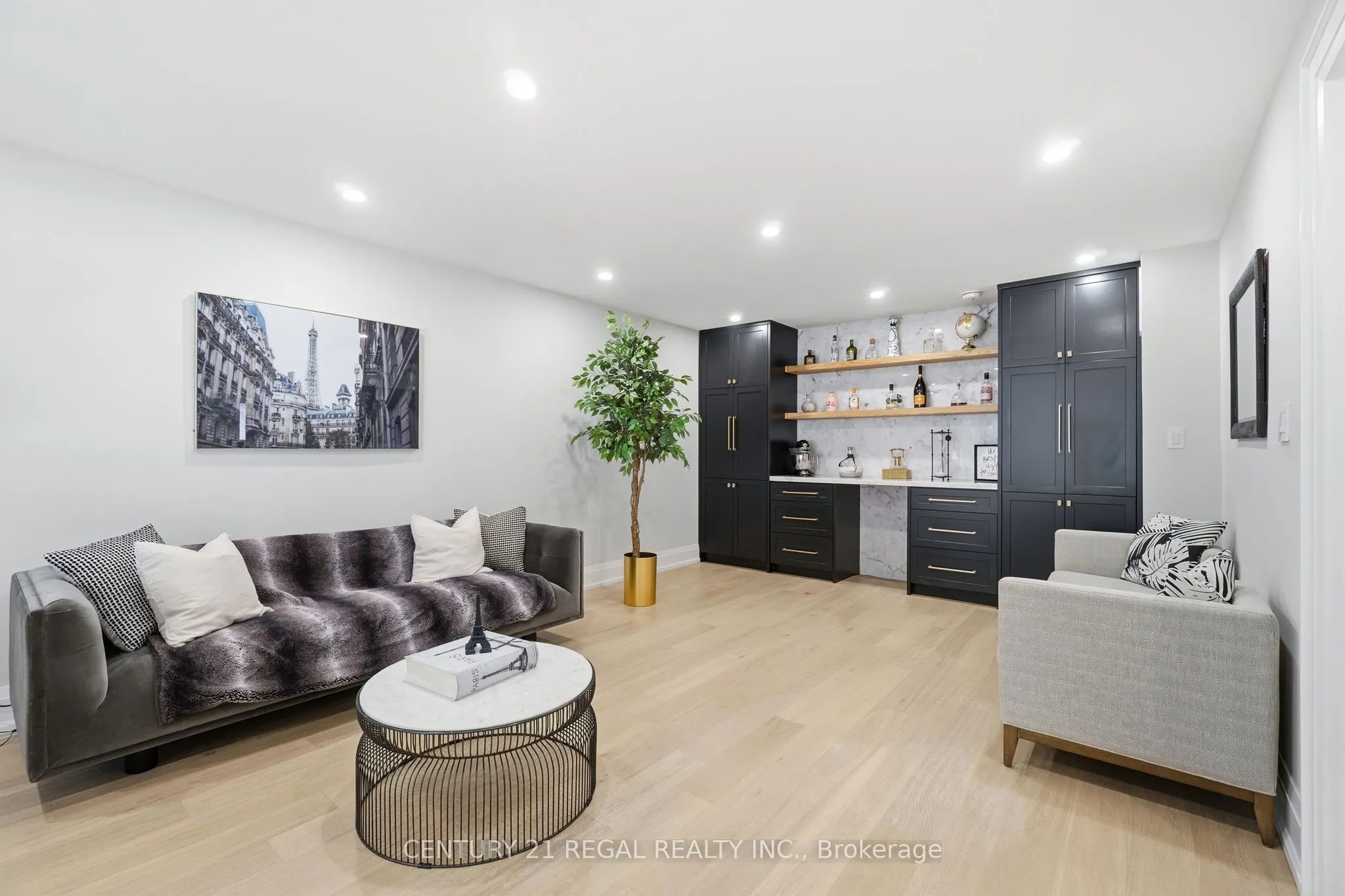 3308 Grassfire Crescent