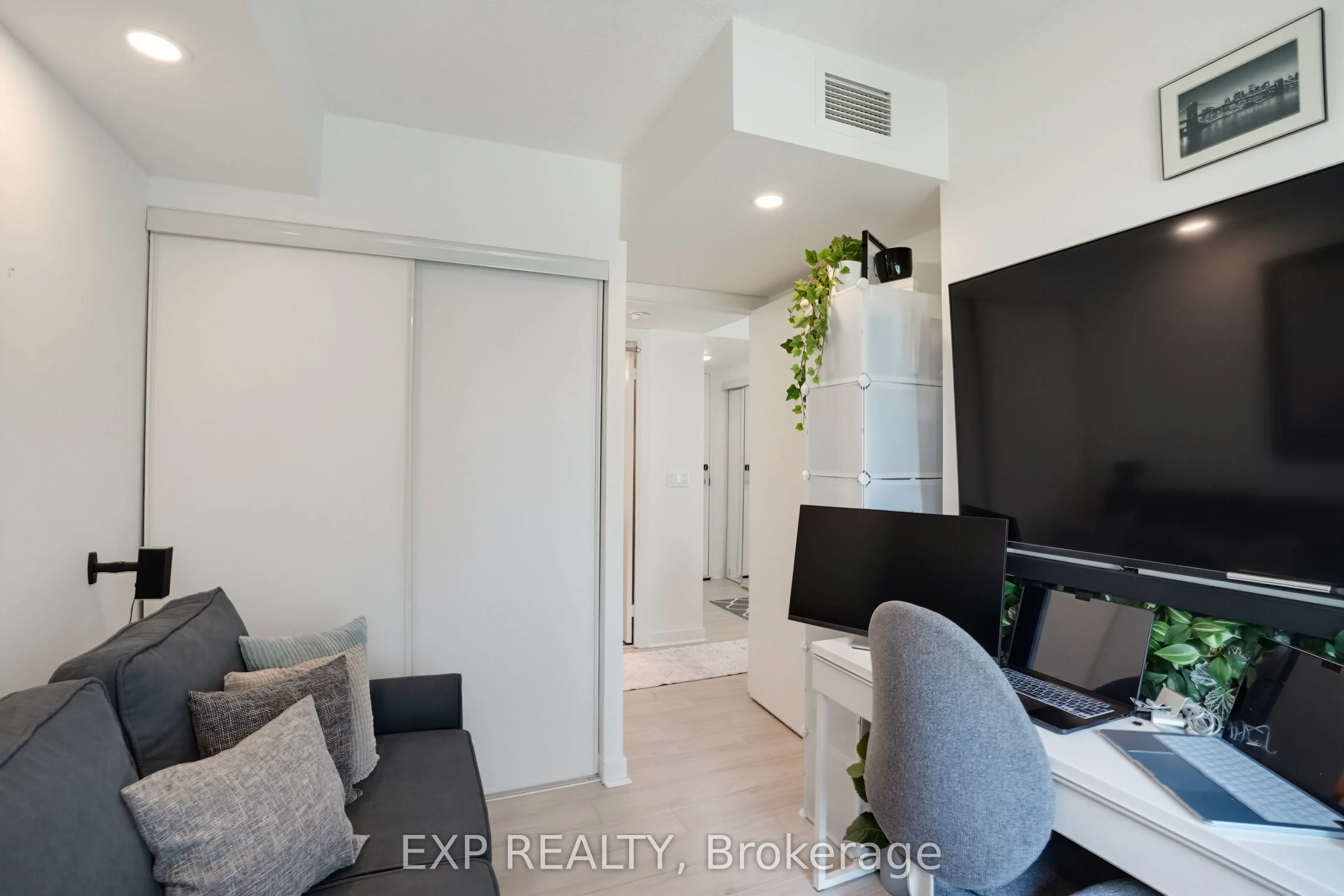 155 Legion Road N #813