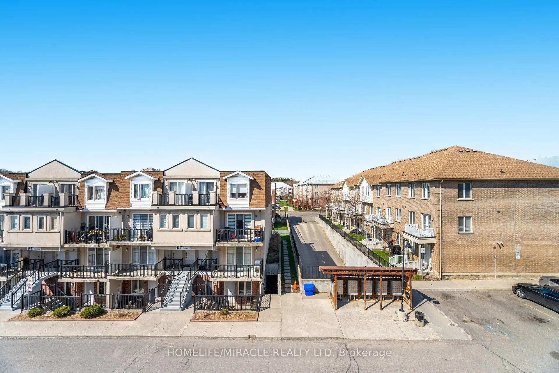 3049 Finch Avenue W #2002