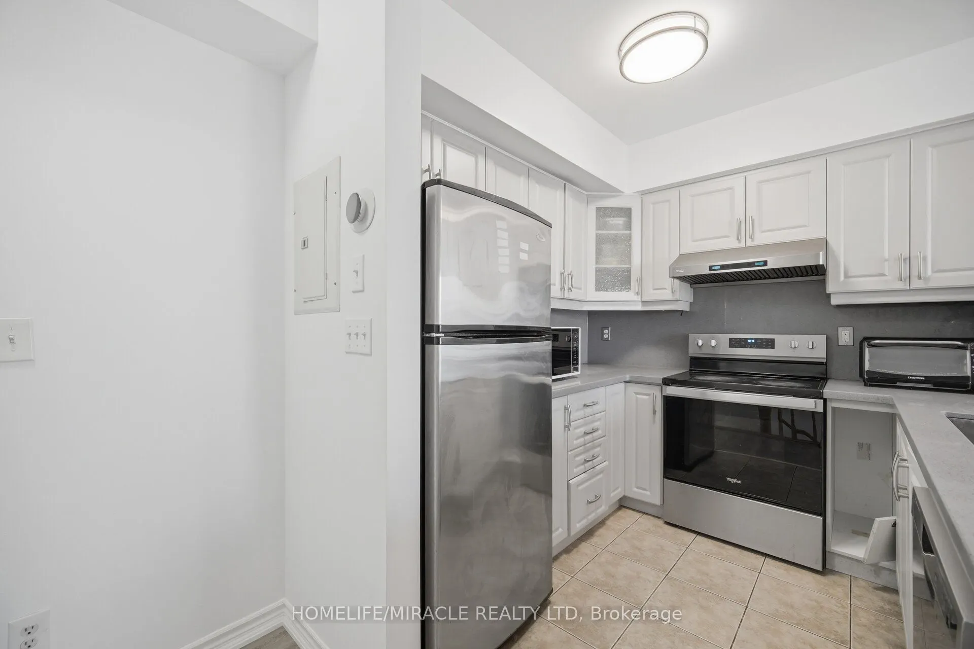 3049 Finch Avenue W #2002