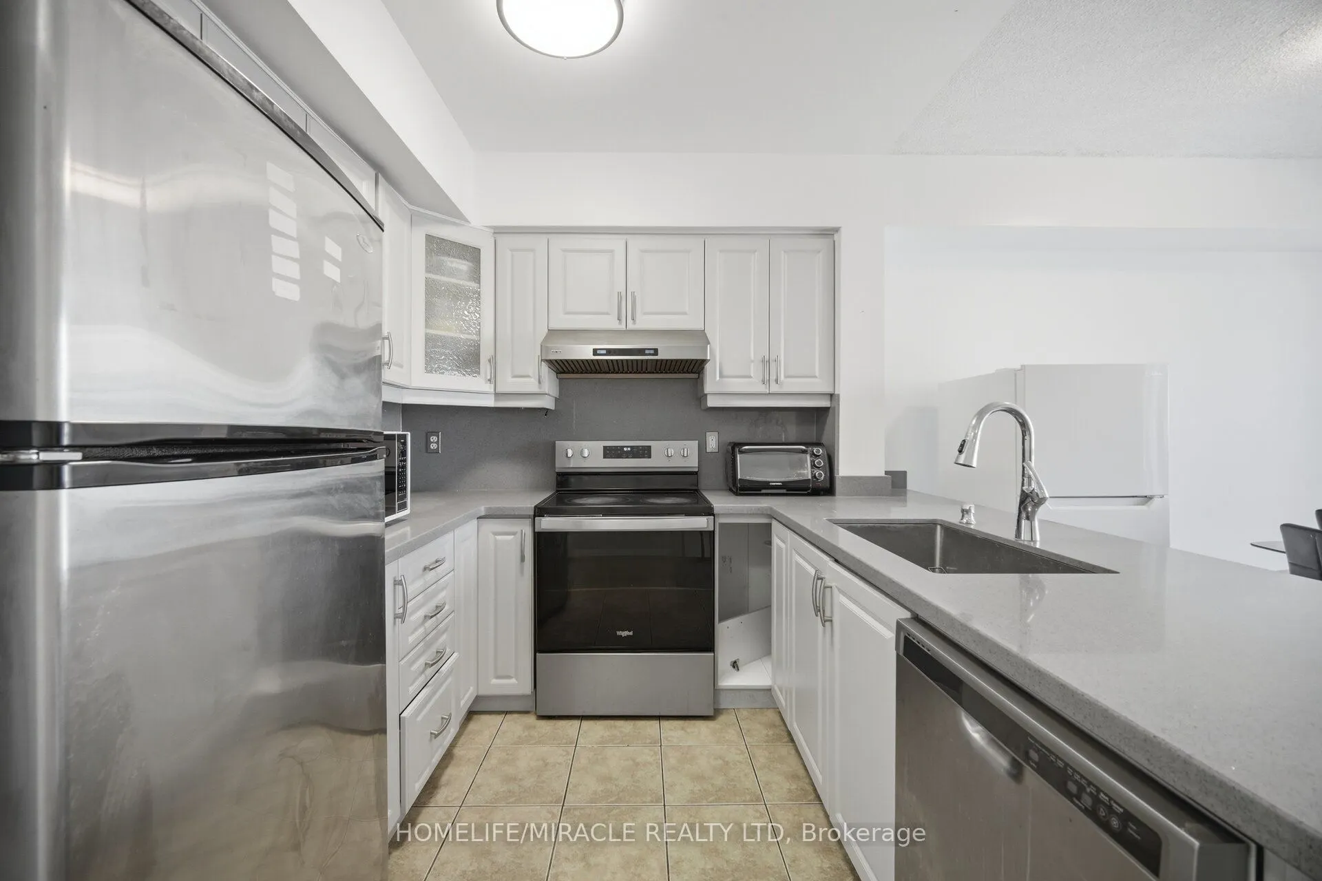 3049 Finch Avenue W #2002