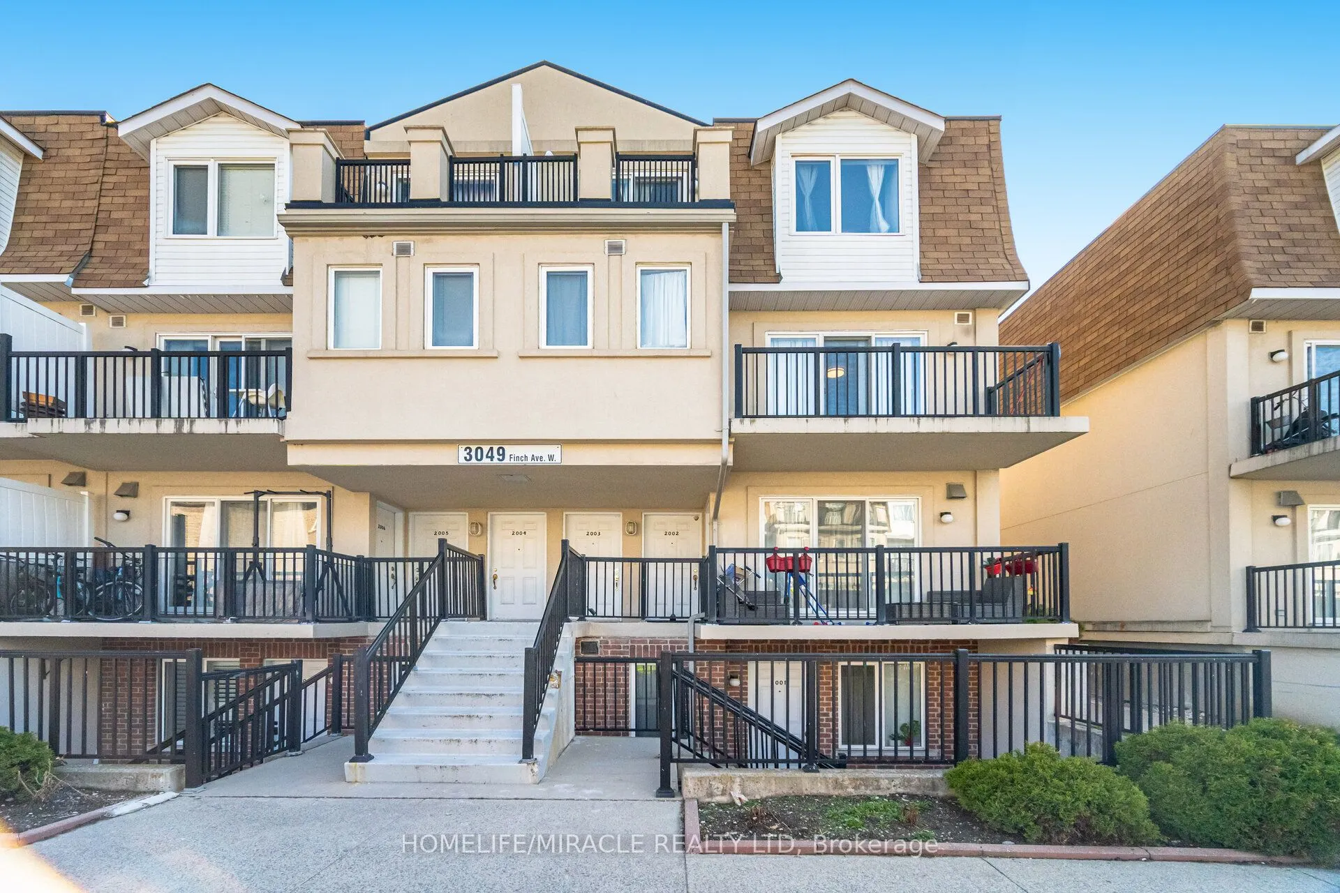3049 Finch Avenue W #2002