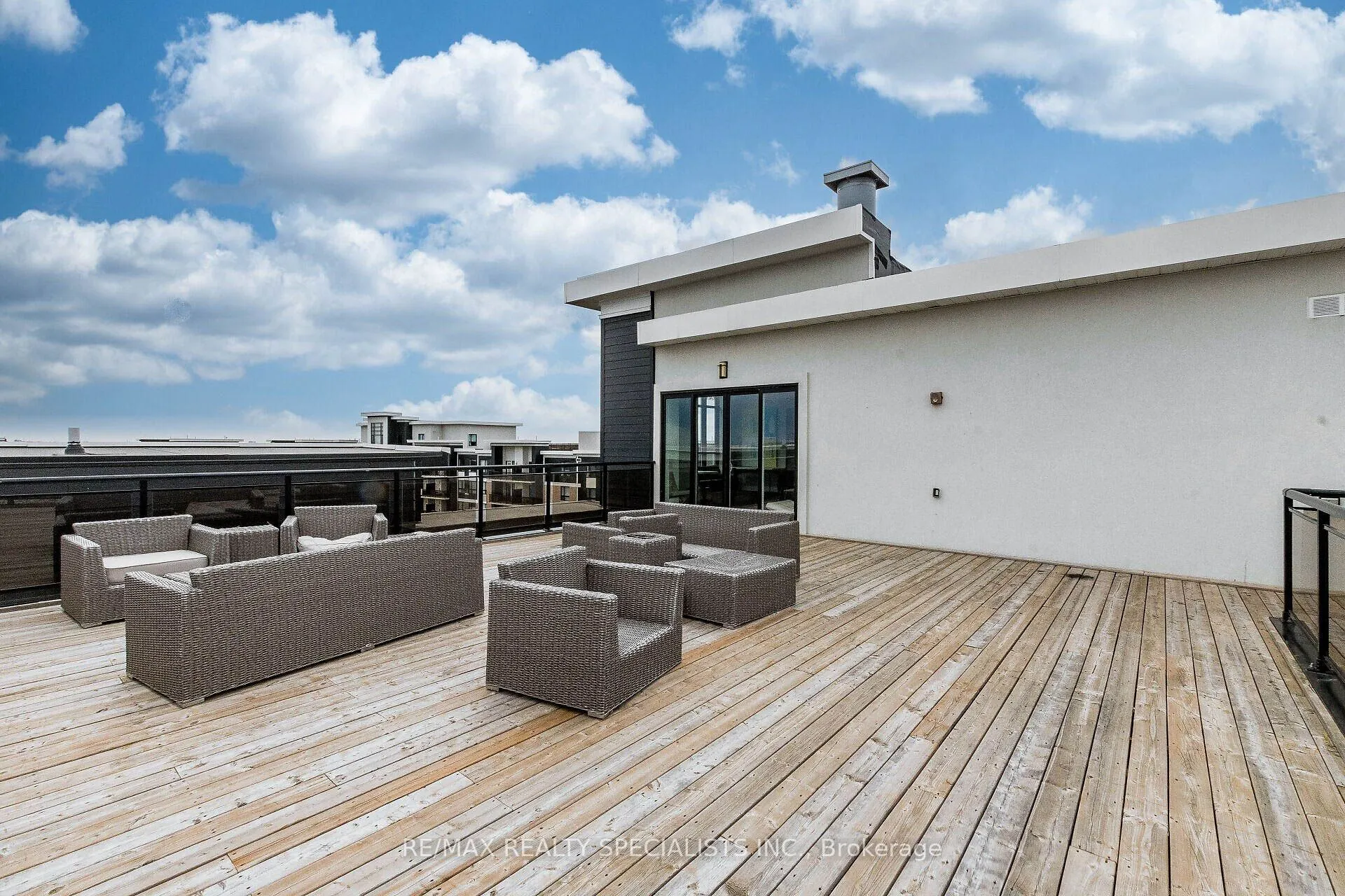 640 Sauve Street #221