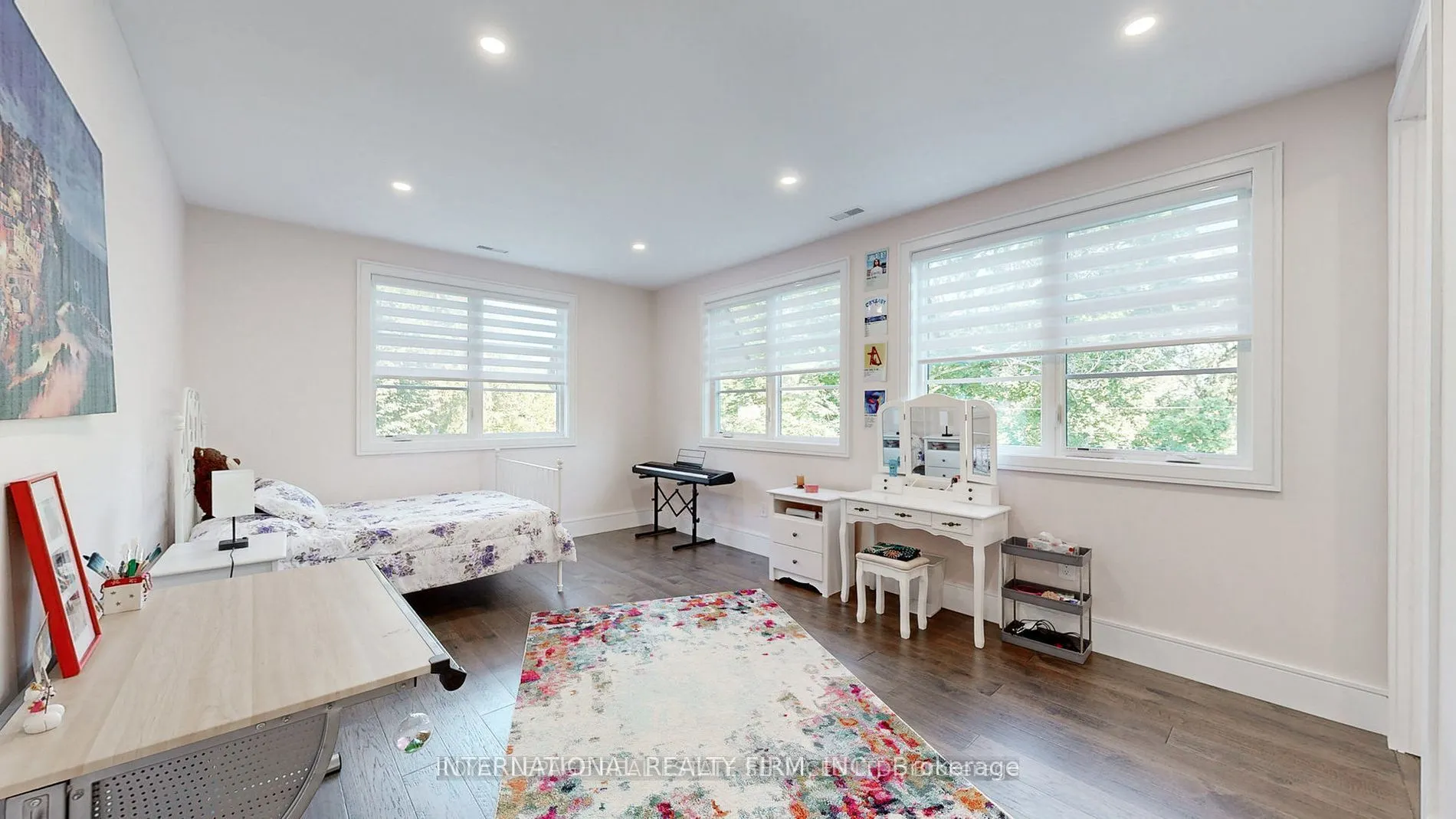 1286 Cambridge Drive