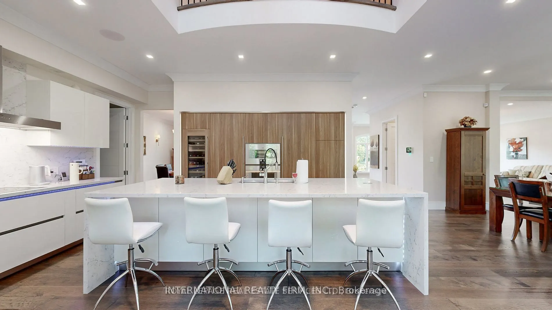 1286 Cambridge Drive