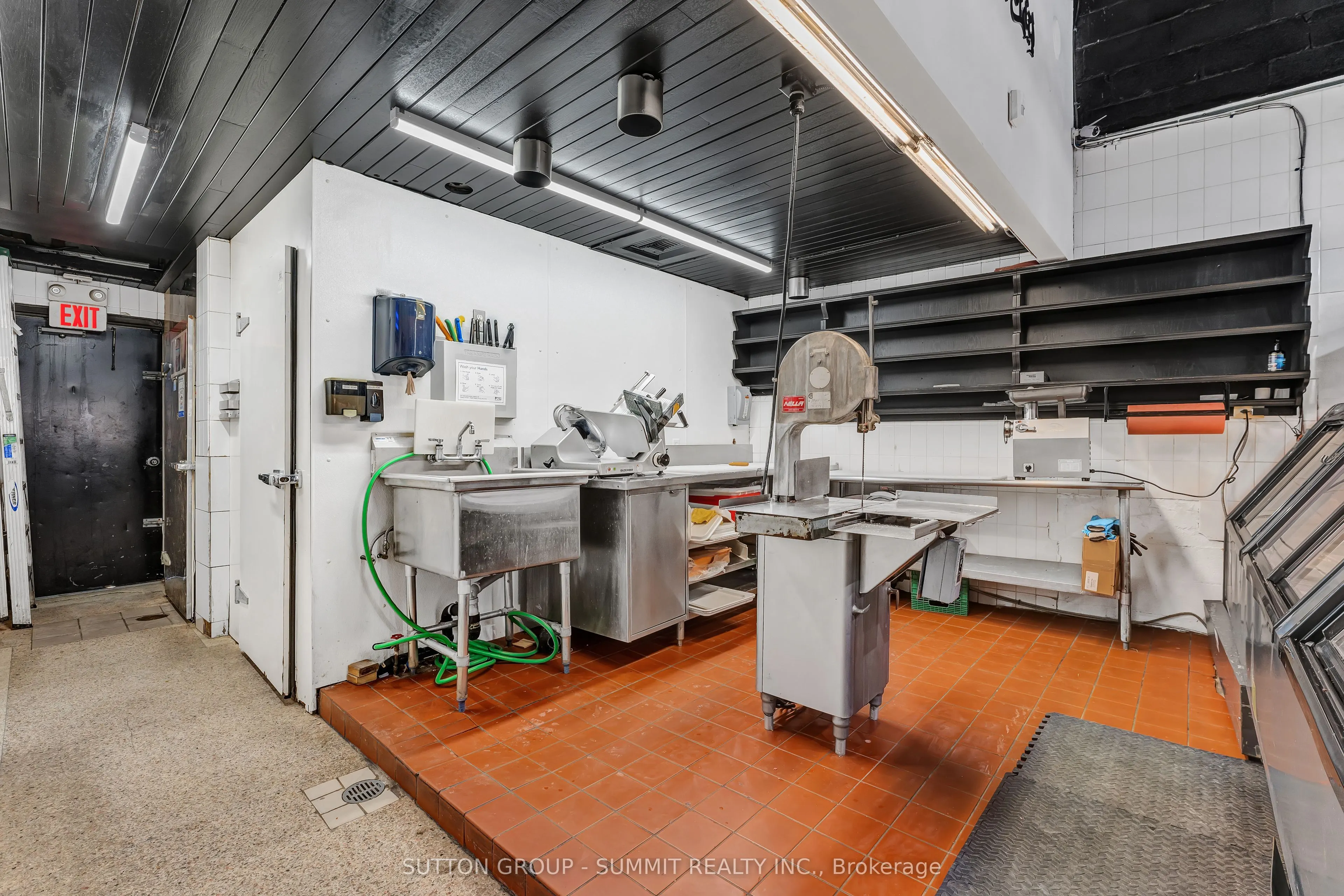 2500 Hurontario Street #17
