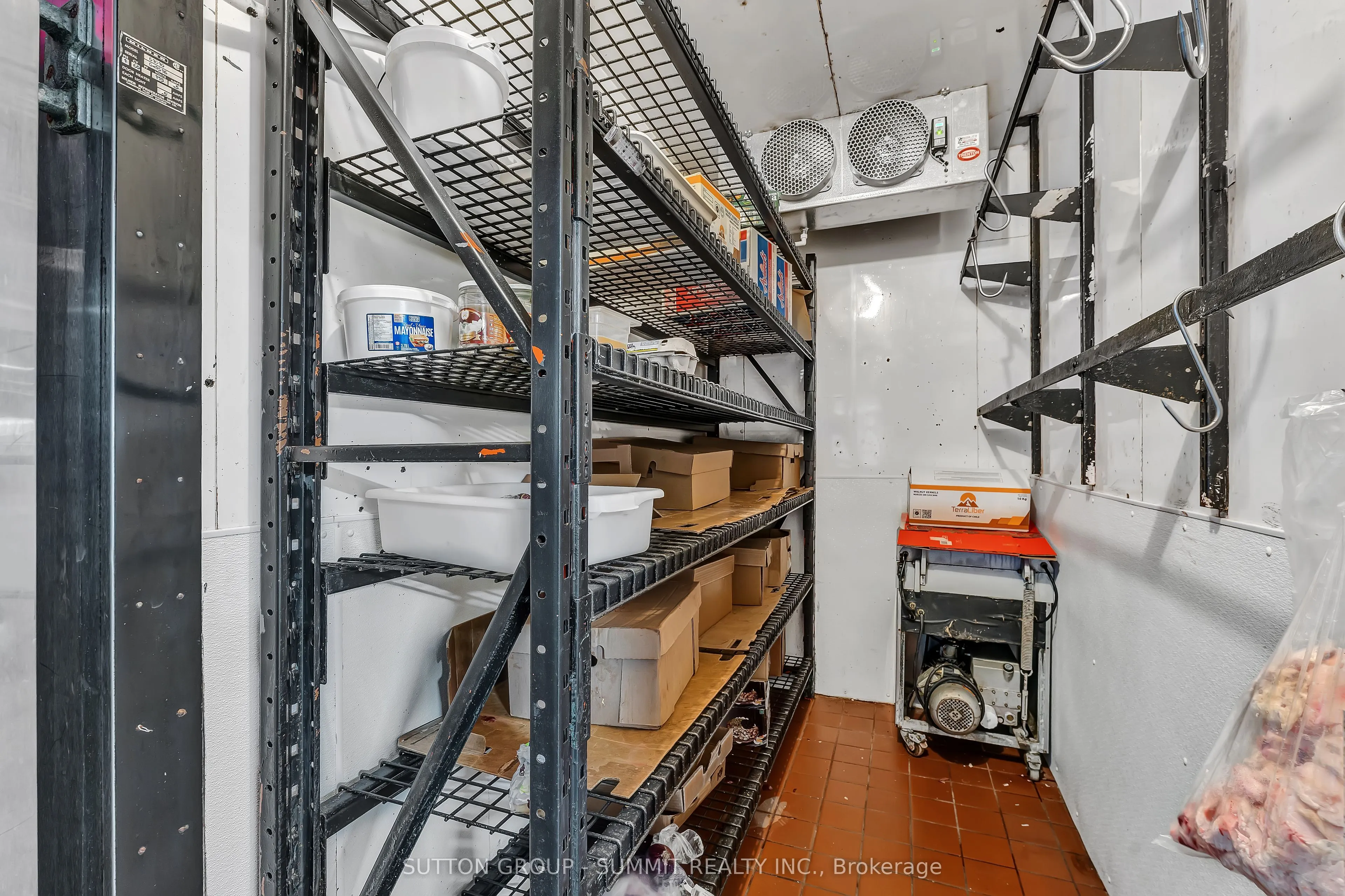 2500 Hurontario Street #17