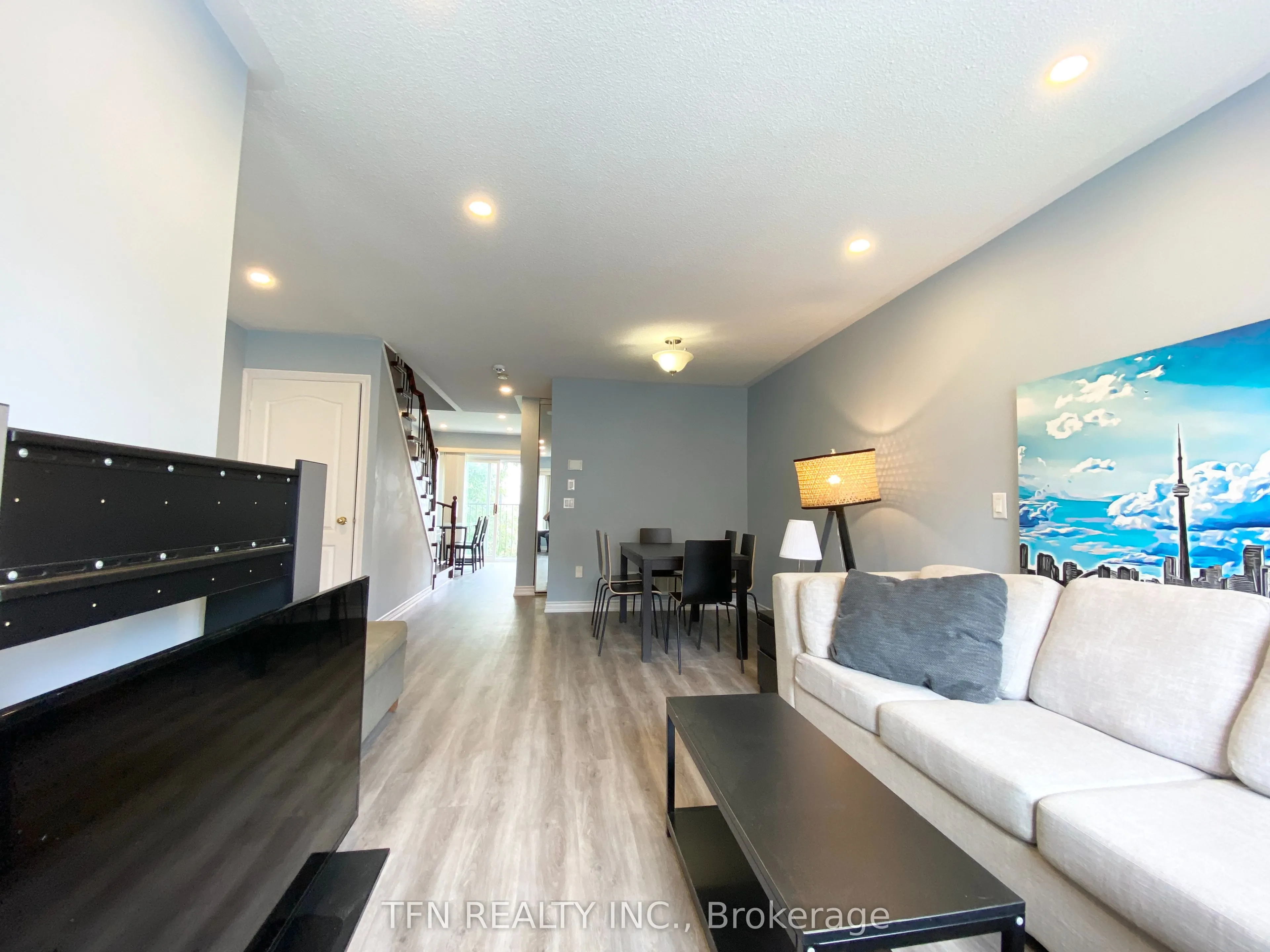3020 Cedarglen Gate #42