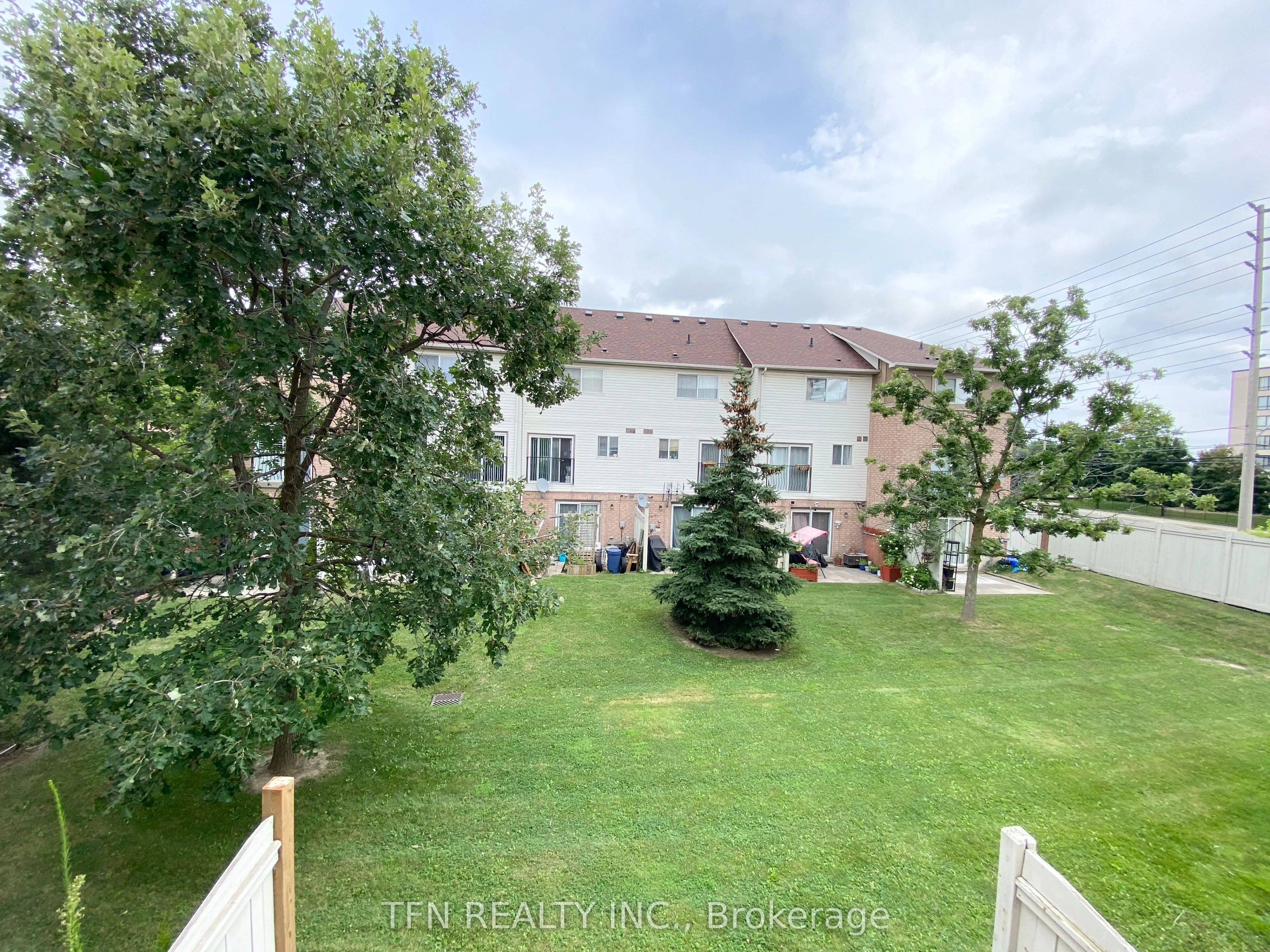 3020 Cedarglen Gate #42