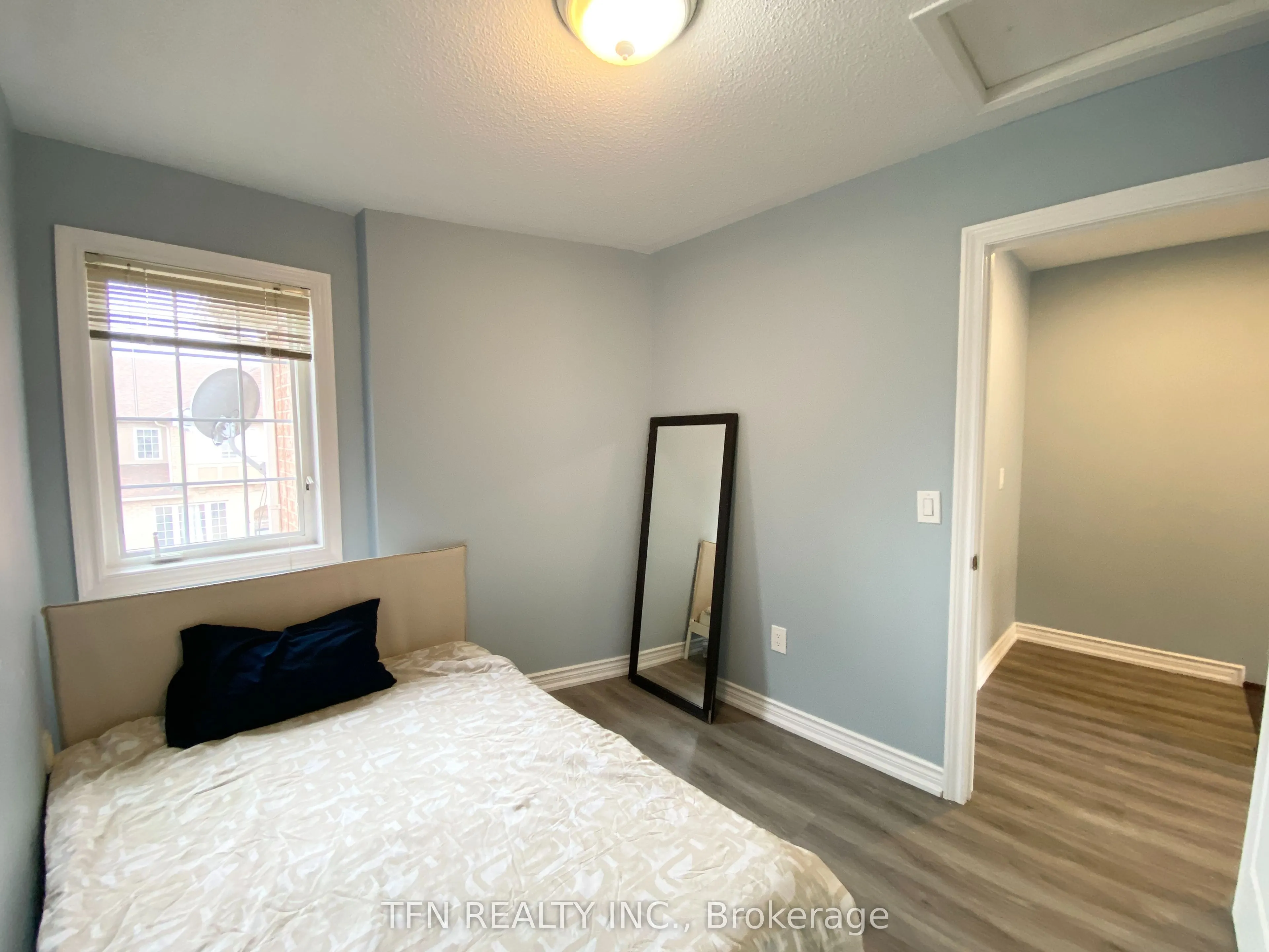 3020 Cedarglen Gate #42