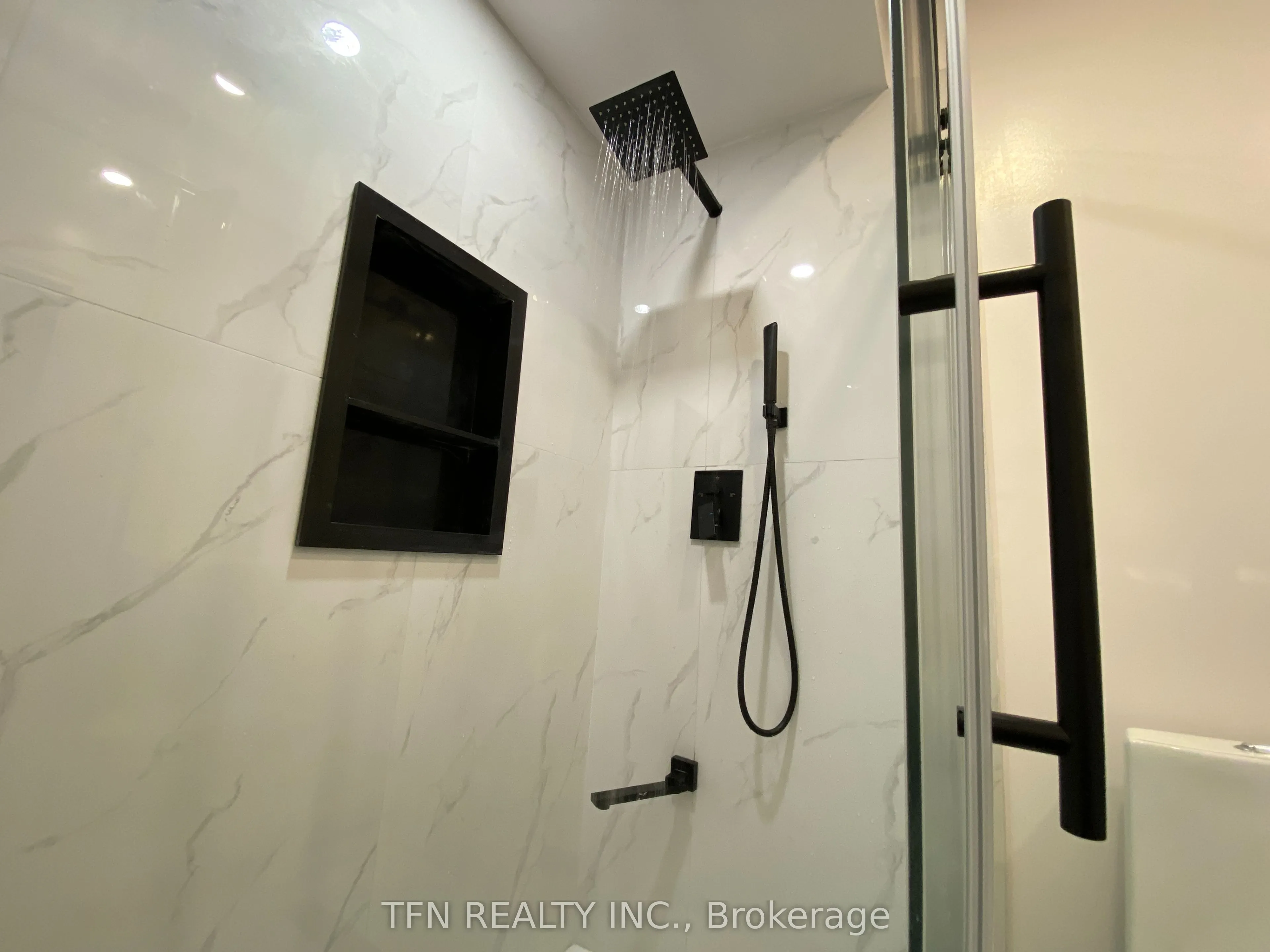 3020 Cedarglen Gate #42