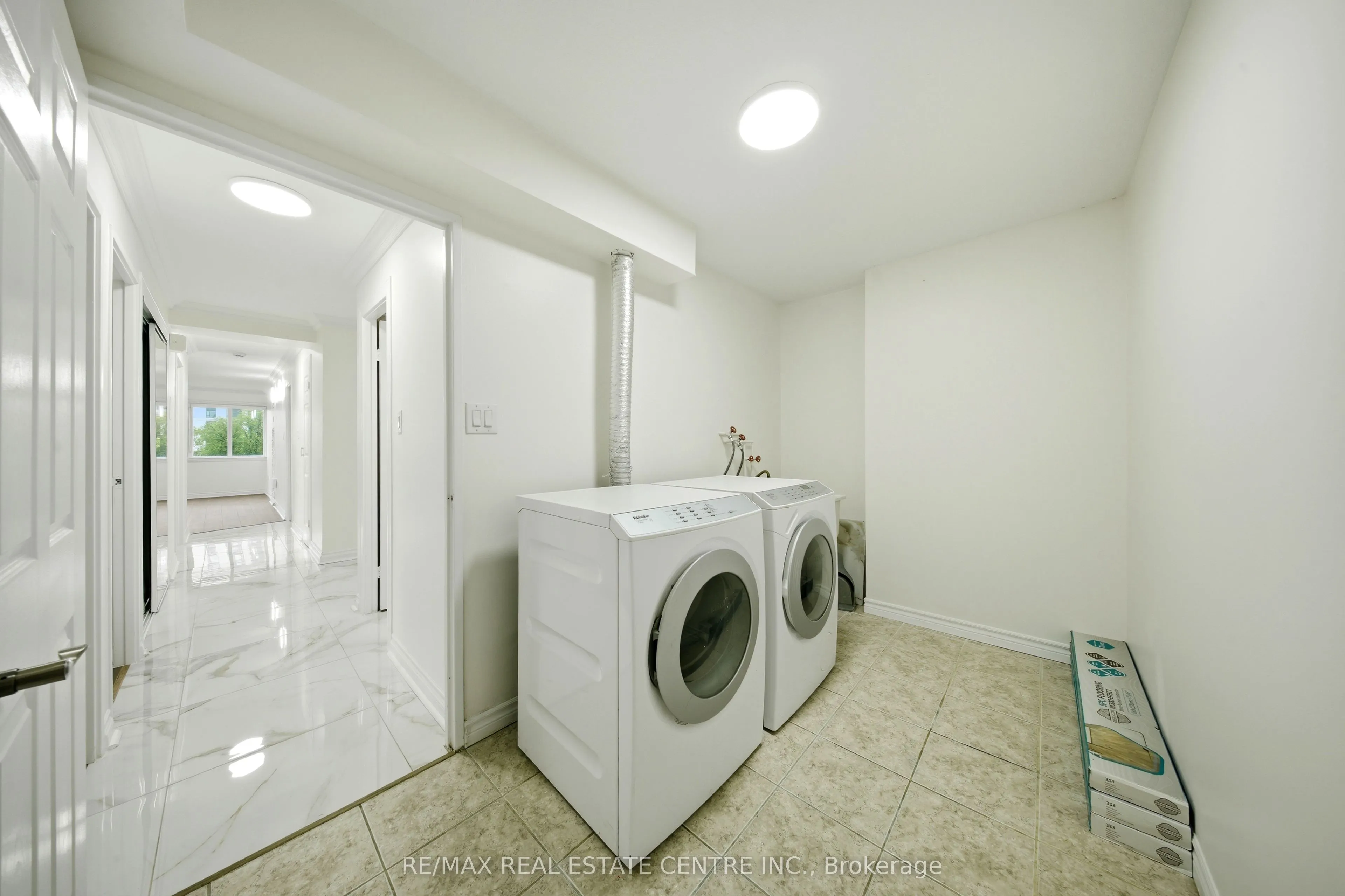 1300 Mississauga Valley Boulevard #511
