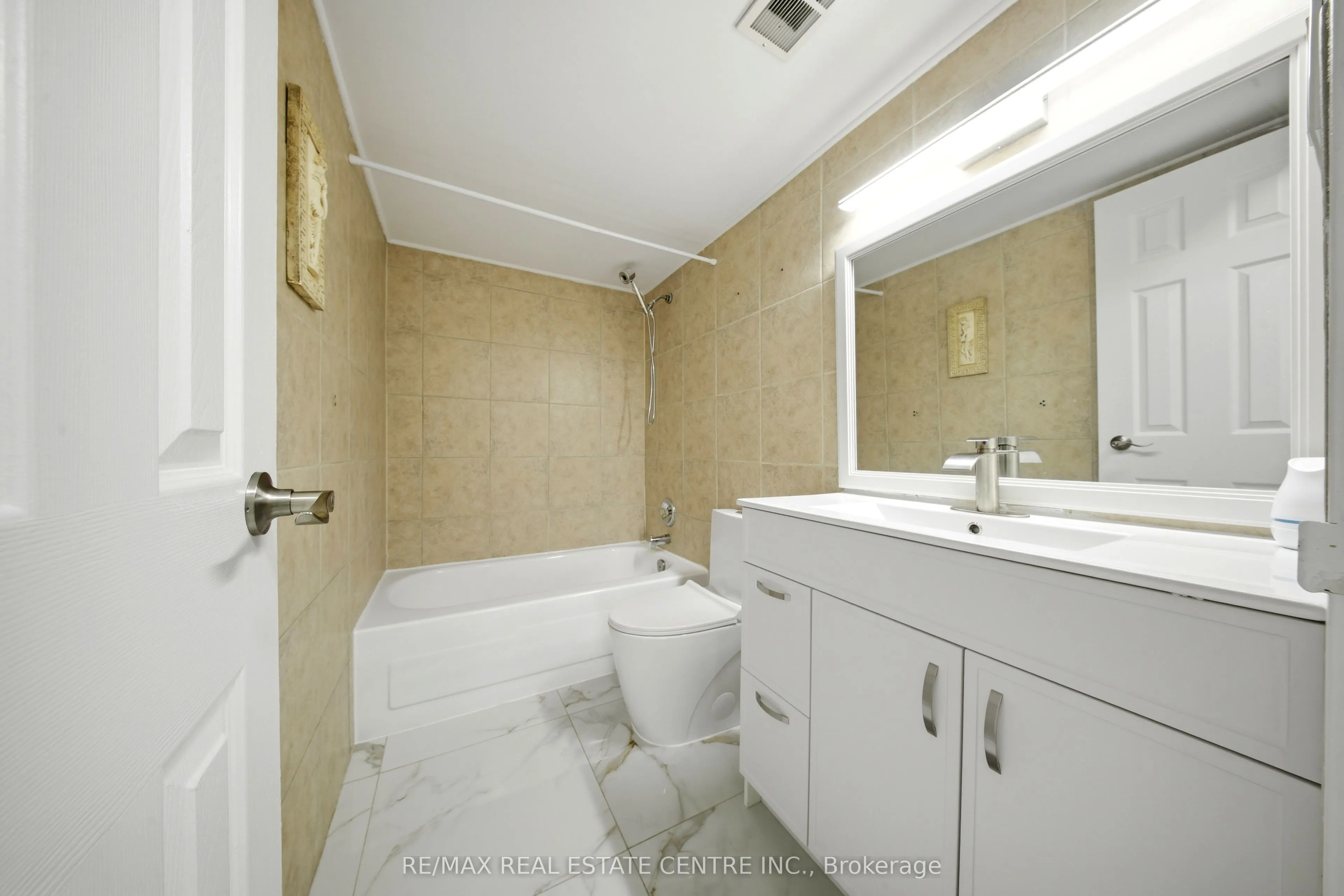 1300 Mississauga Valley Boulevard #511